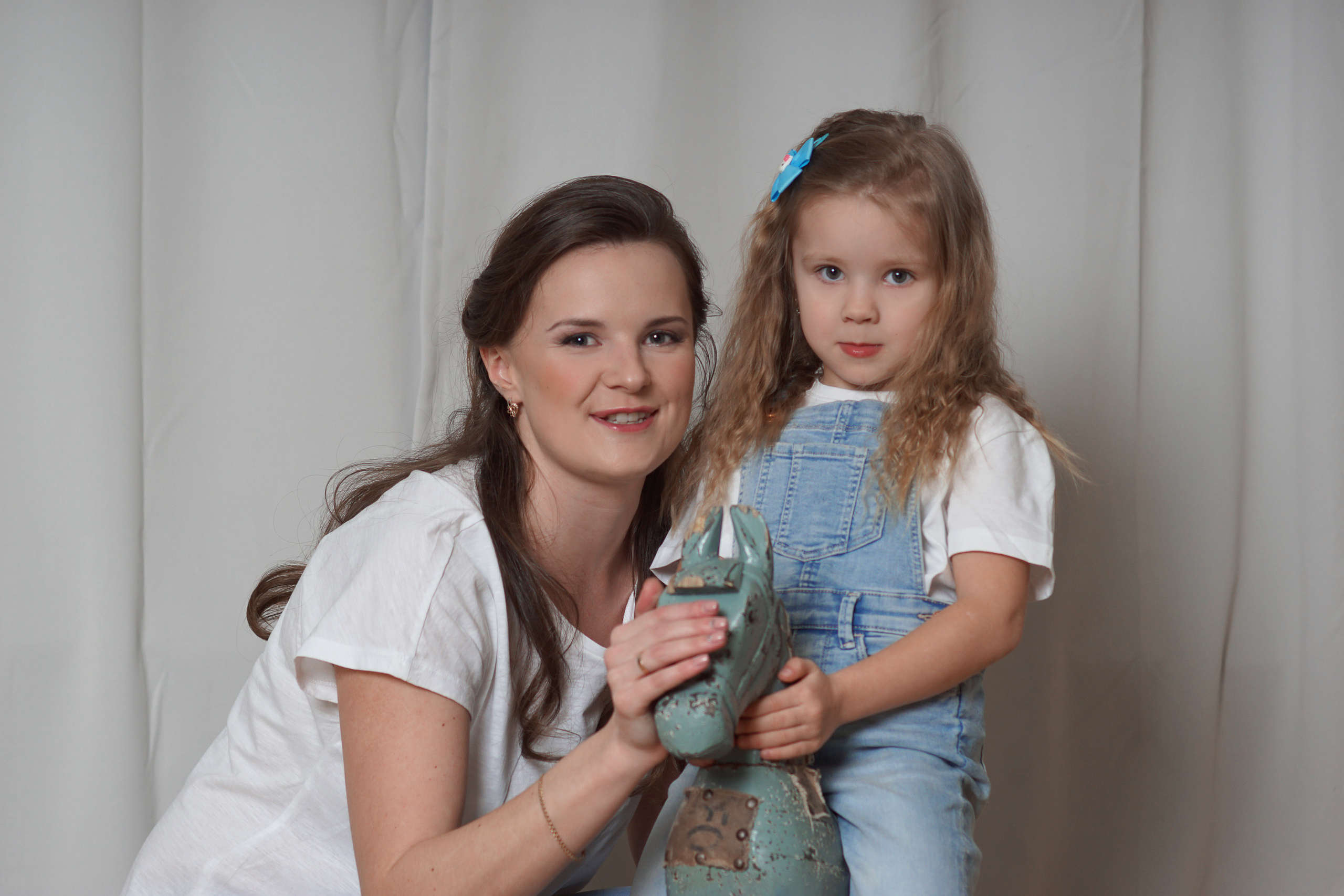 Семейная студийная съёмка. Фотограф Барт Полина. Снимаю в Санкт-Петербурге, Москве, Приозерске