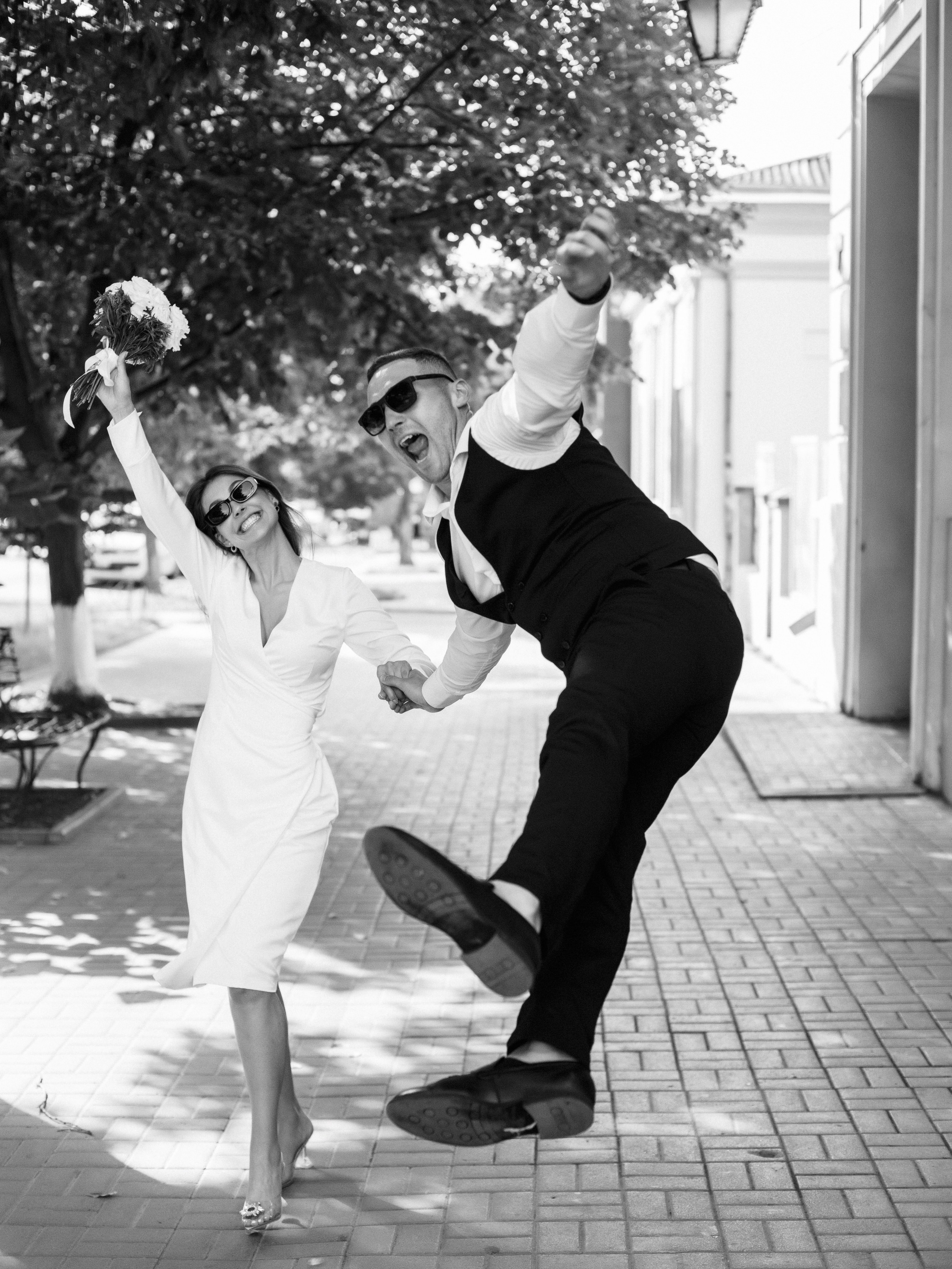 Свадебный фотограф Таганрог — фотосессия в центре города и банкет в коттедже «Виктория». Свадебный и семейный фотограф в Таганроге Бакарюк Антон