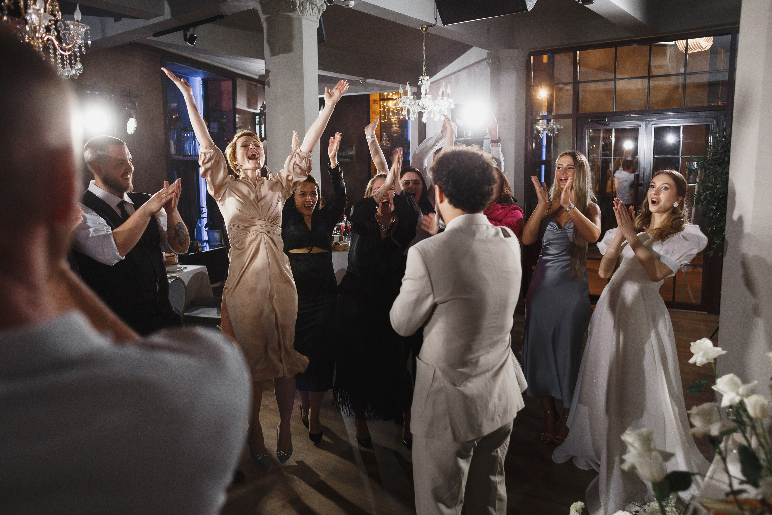 Свадебная фотосессия Саши и Насти в ресторане Чехов Сад, Таганрог. Свадебный и семейный фотограф в Таганроге Бакарюк Антон