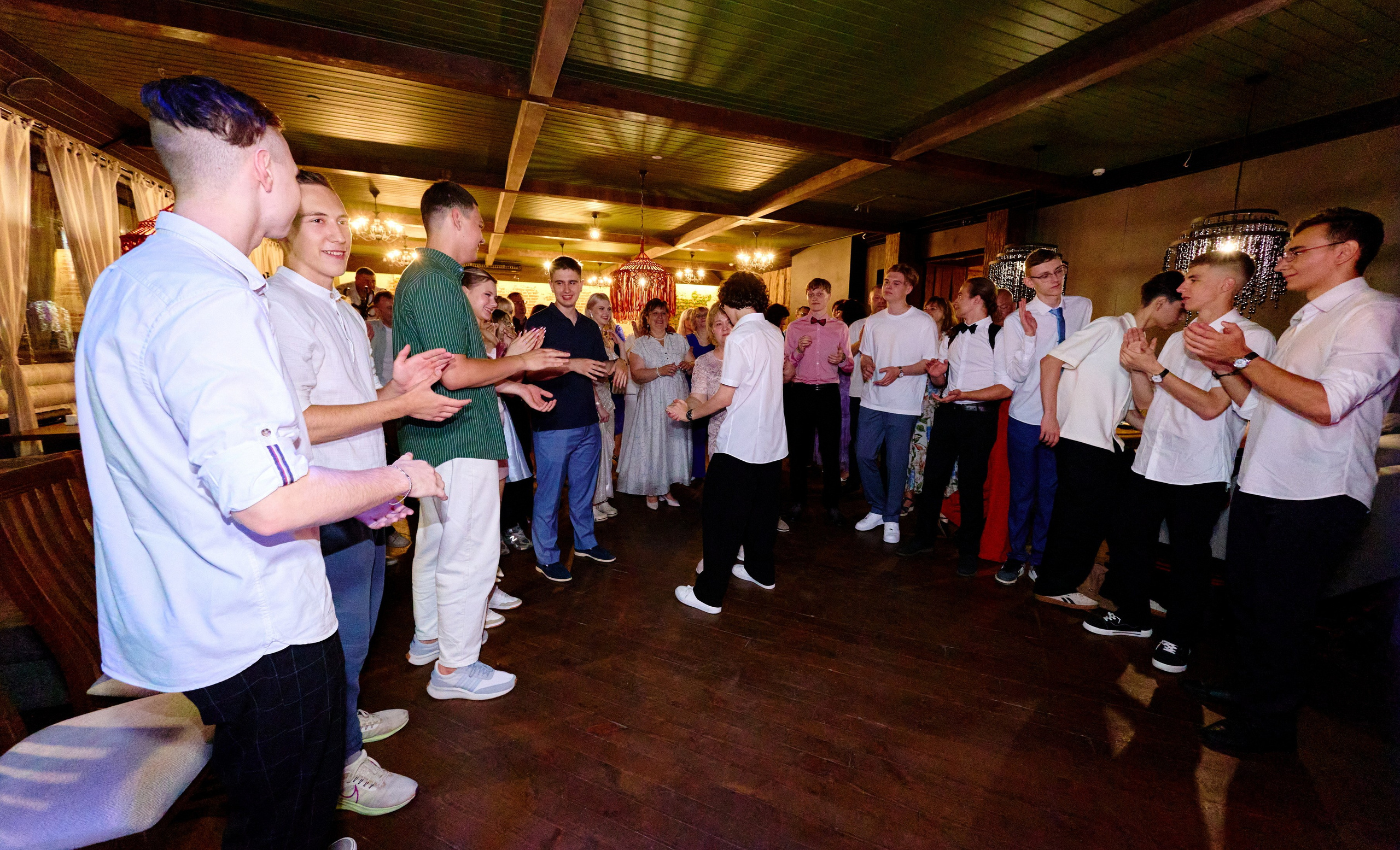 Выпускной 35 Сош. Фотограф Выпускные альбомы Таганрог Сергей Коробченко