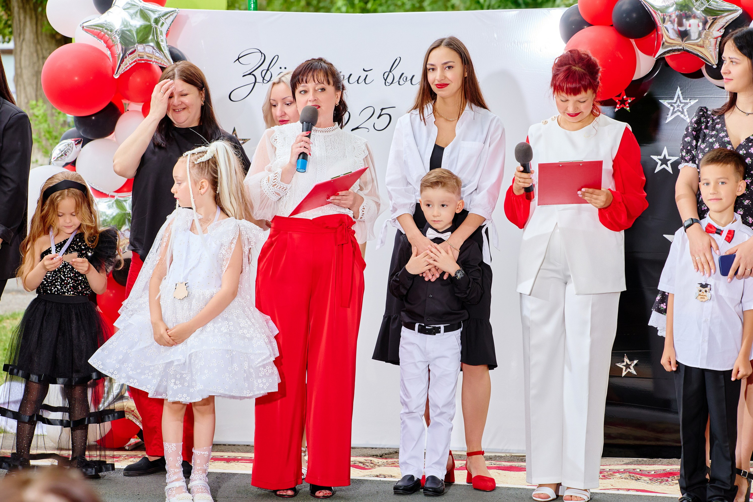 Выпускной 45 сад. Фотограф Выпускные альбомы Таганрог Сергей Коробченко