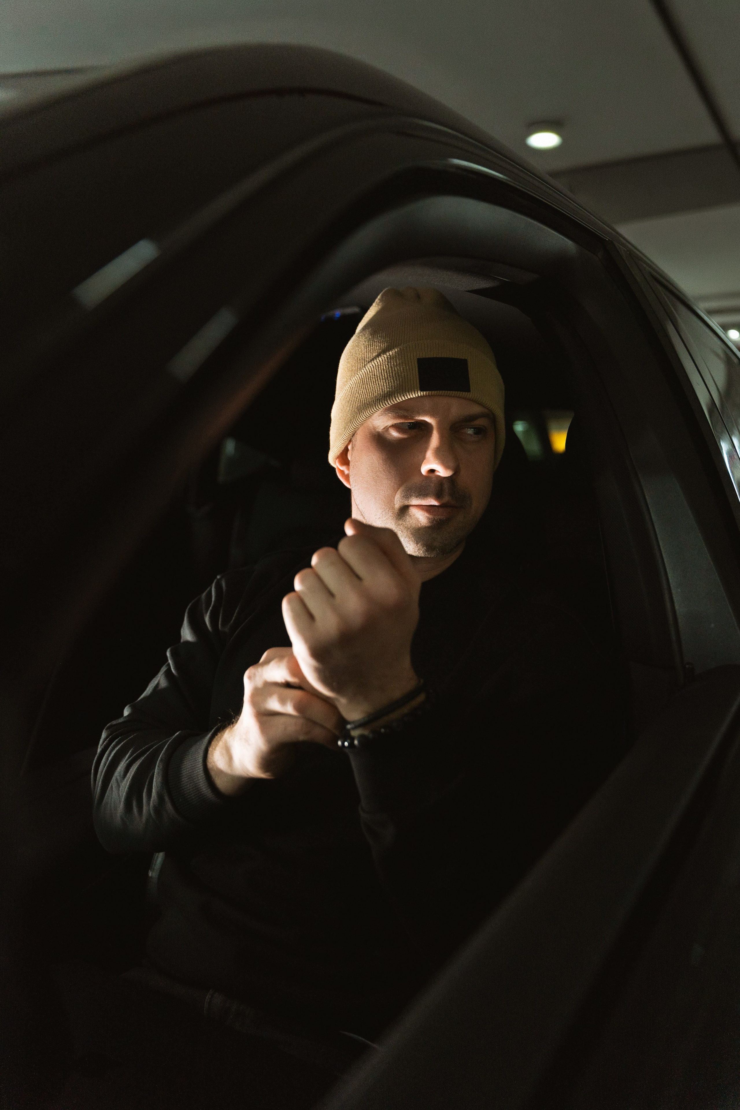 Современная фотосессия для специалиста IT-сферы. Портретный фотограф в Москве Фарид Леонов