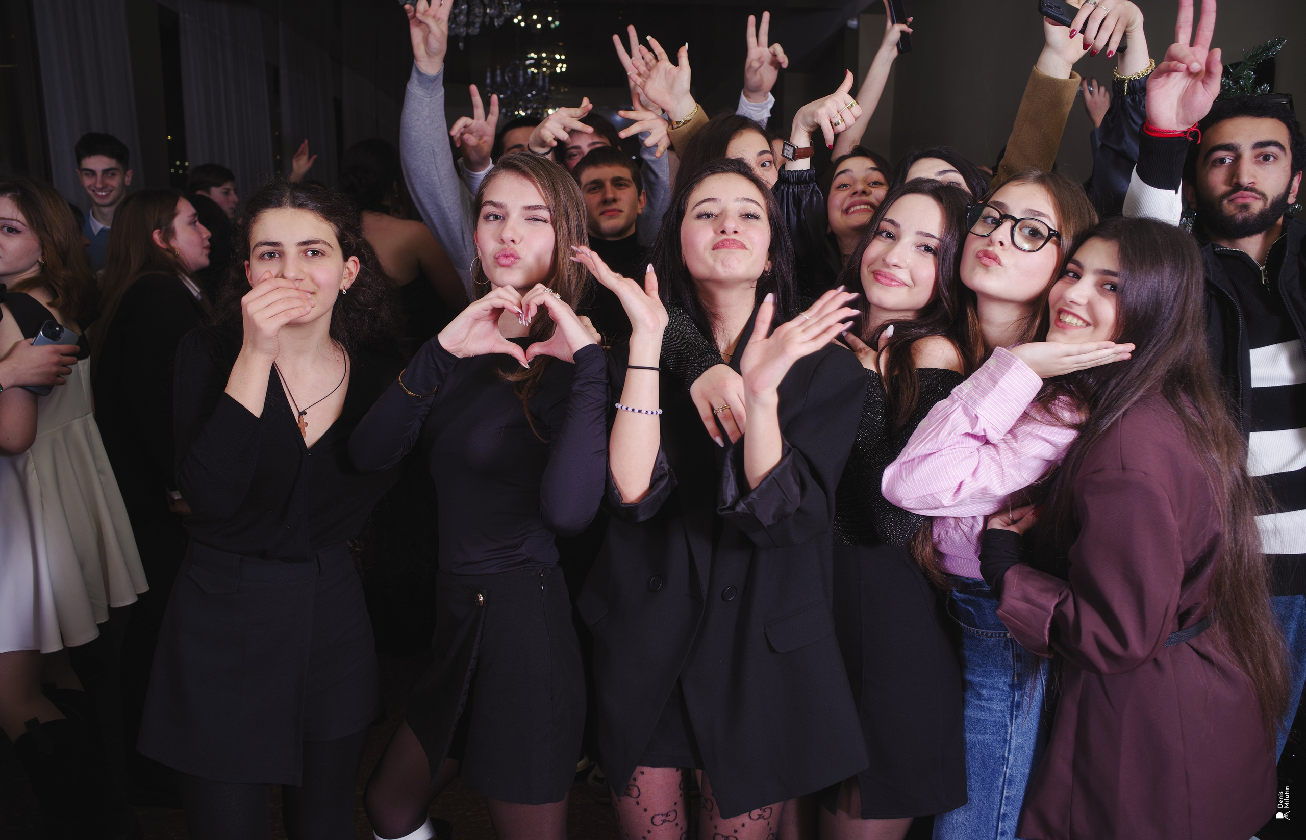 English Versale. Портретный фотограф Денис Милютин