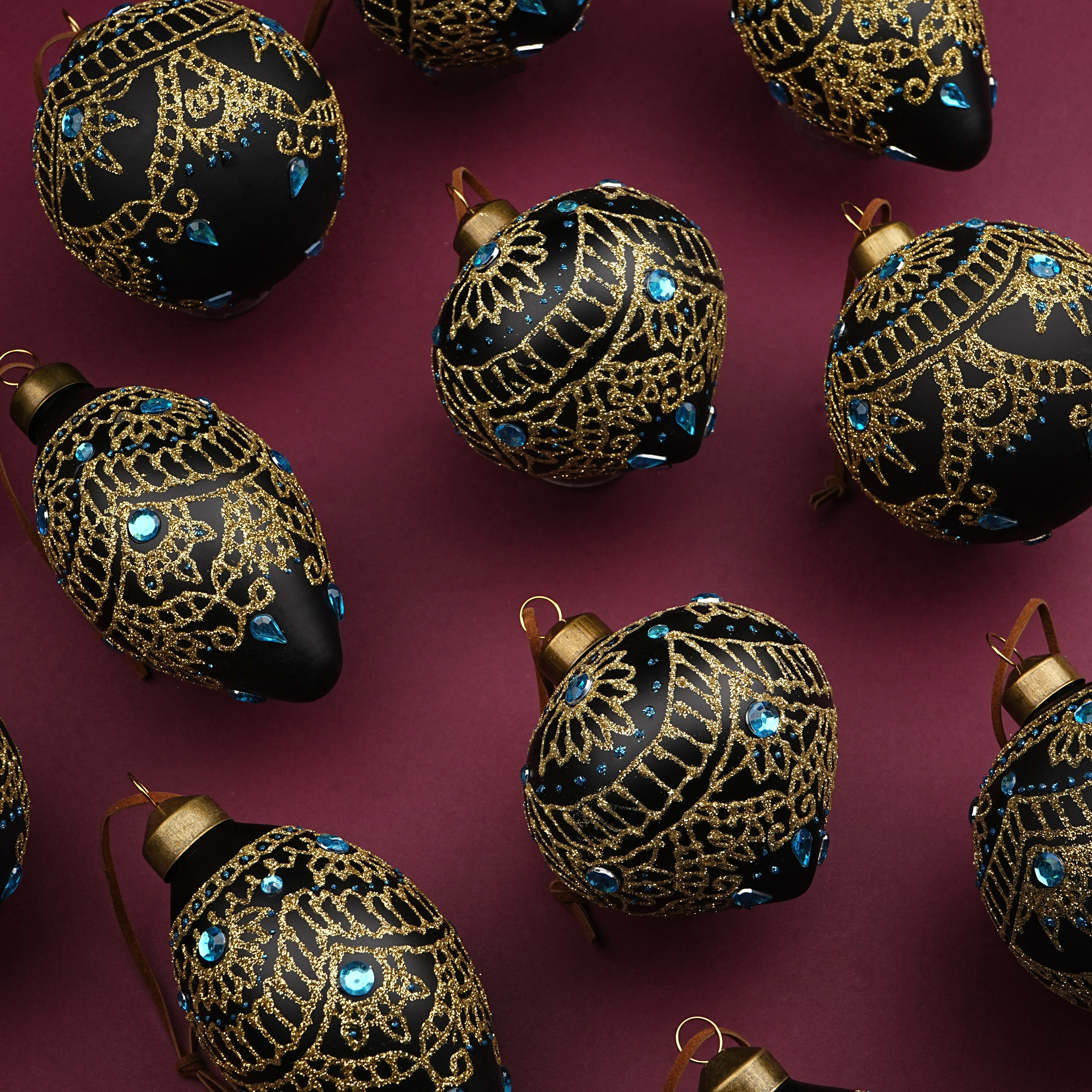 Елочные игрушки и шары. Профессиональный фотограф в Москве и МО