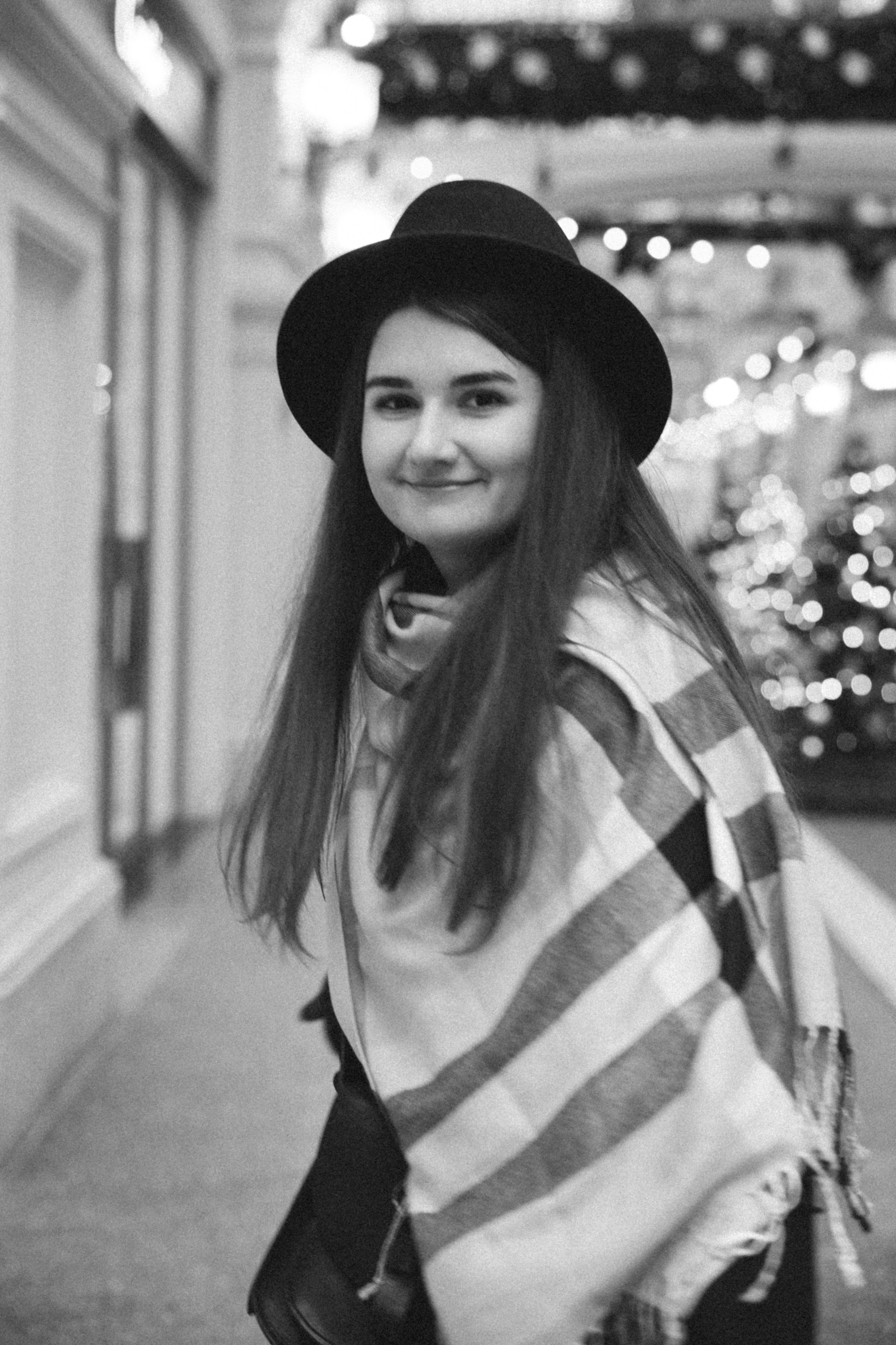 ДАША. Я фотограф из Москвы к Вашим услугам