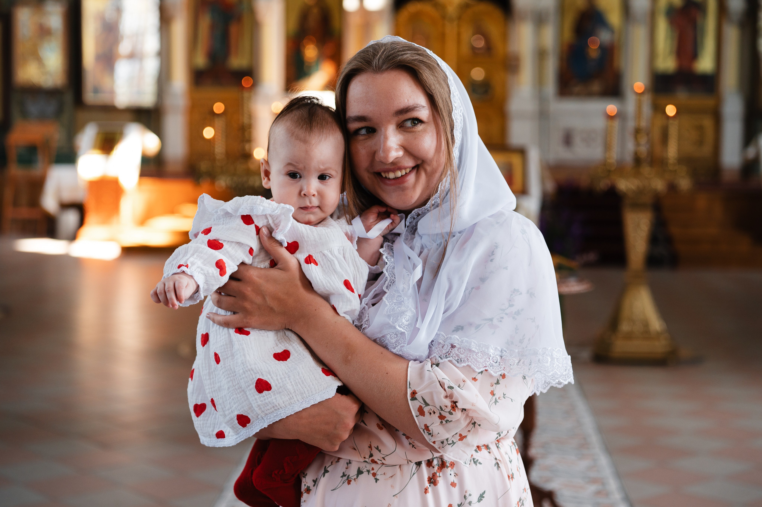 Таинство Крещения Дарьи (Храм Преполовения Пятидесятницы). Фотограф Ярута Оксана / Ростов-на-Дону