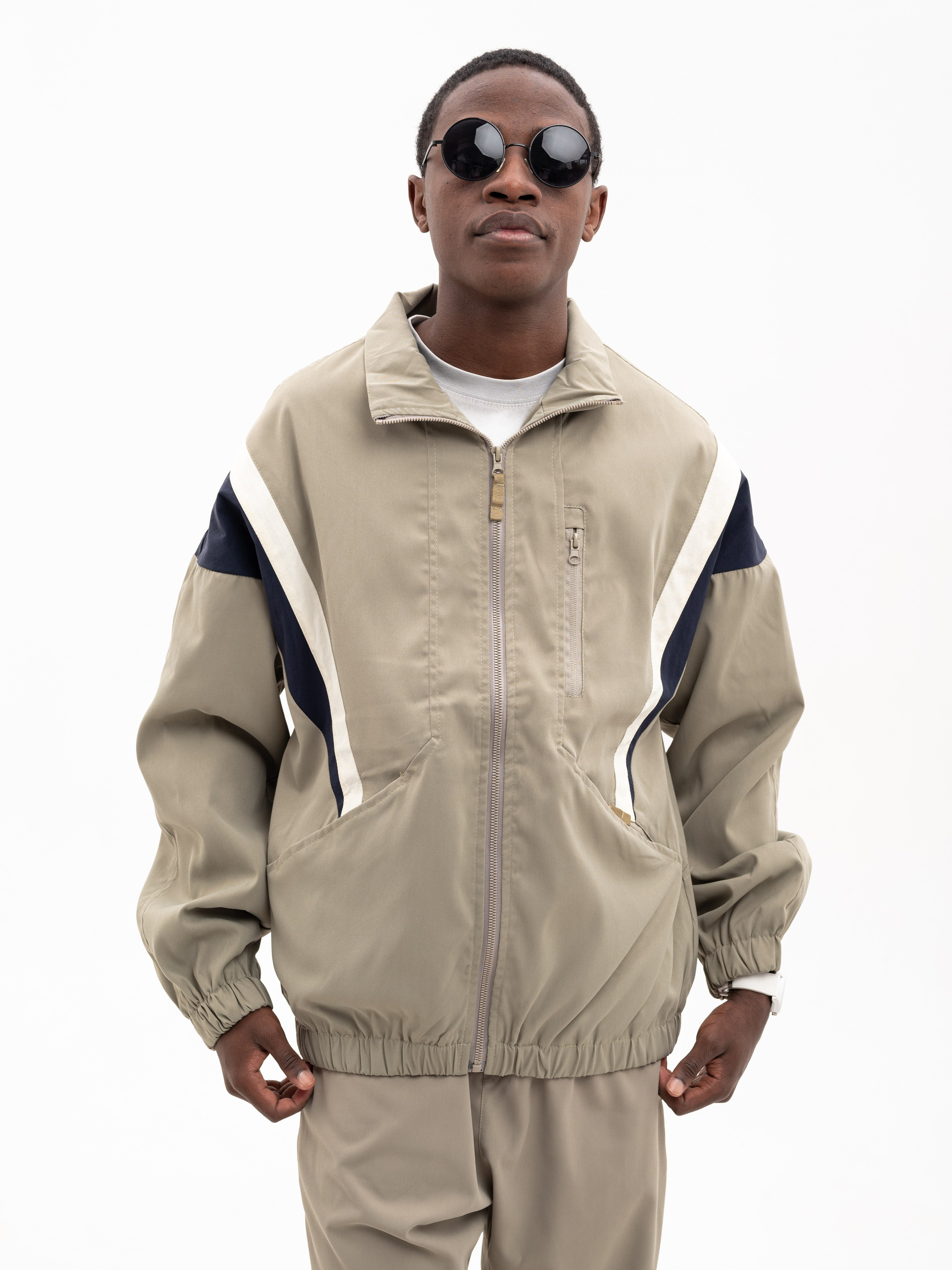 Подростковые вещи. Предметный фотограф, фото для маркетплейсов Пятигорск, КМВ