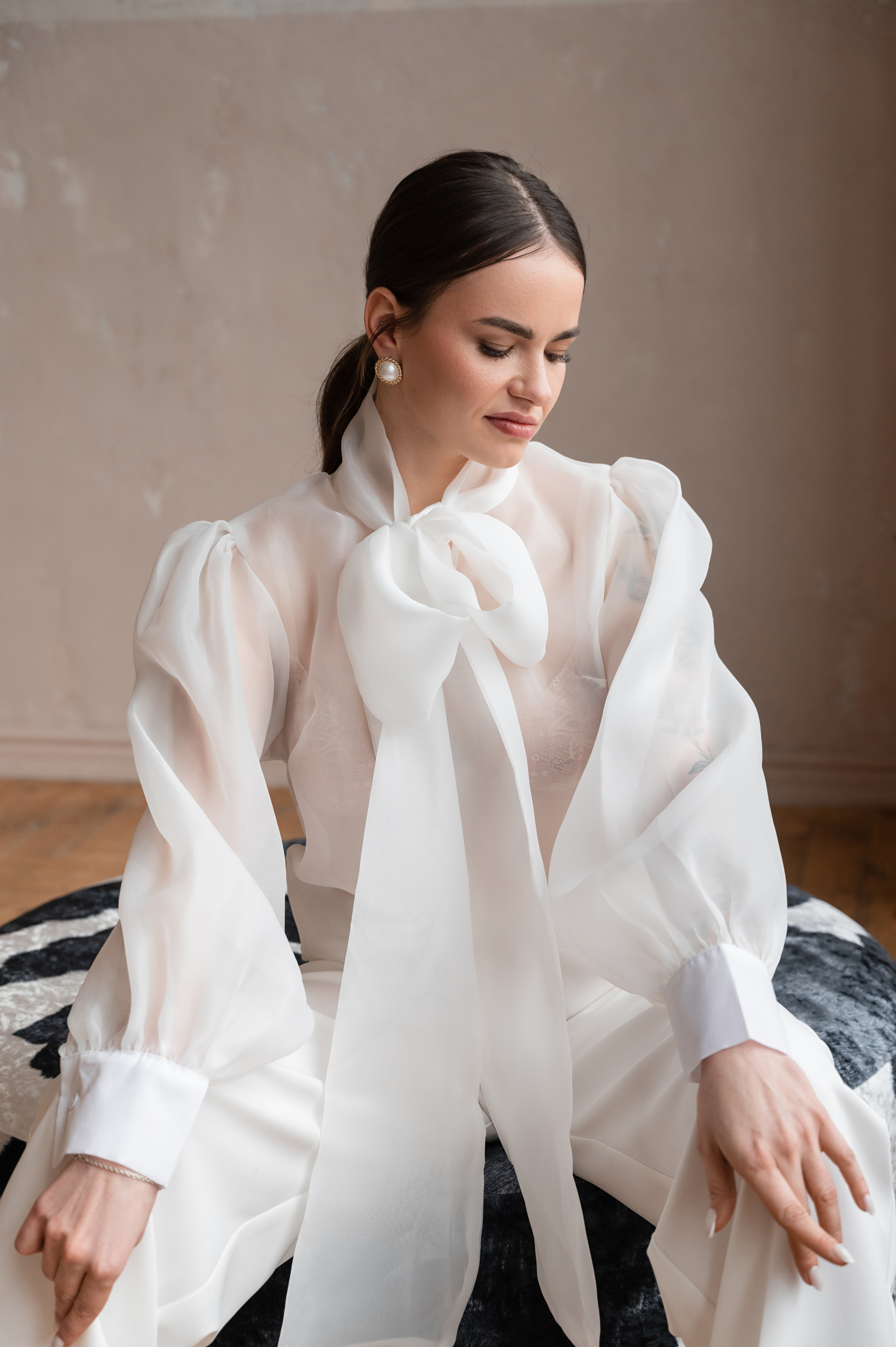 Валерия. Профессиональный фотограф беременности в СПБ. Стильные фотосессии беременности в стиле минимализм и классическая фотография