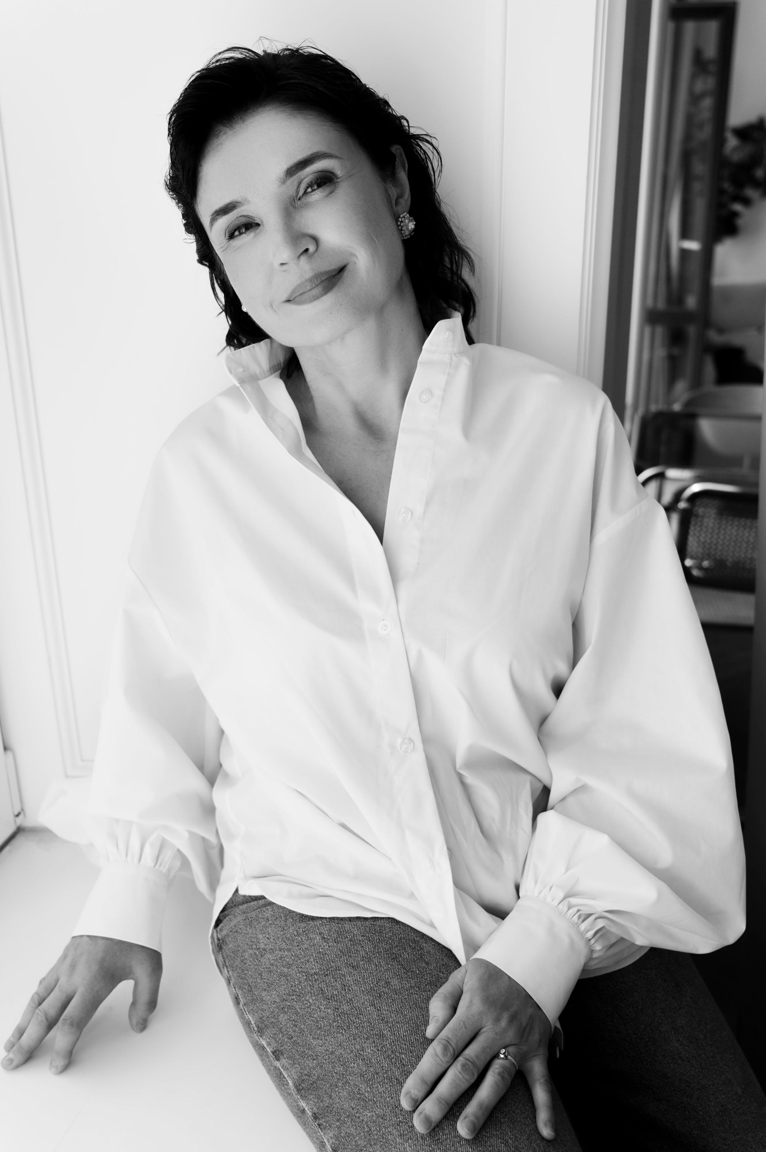 Марина семьей. Профессиональный фотограф беременности в СПБ. Стильные фотосессии беременности в стиле минимализм и классическая фотография