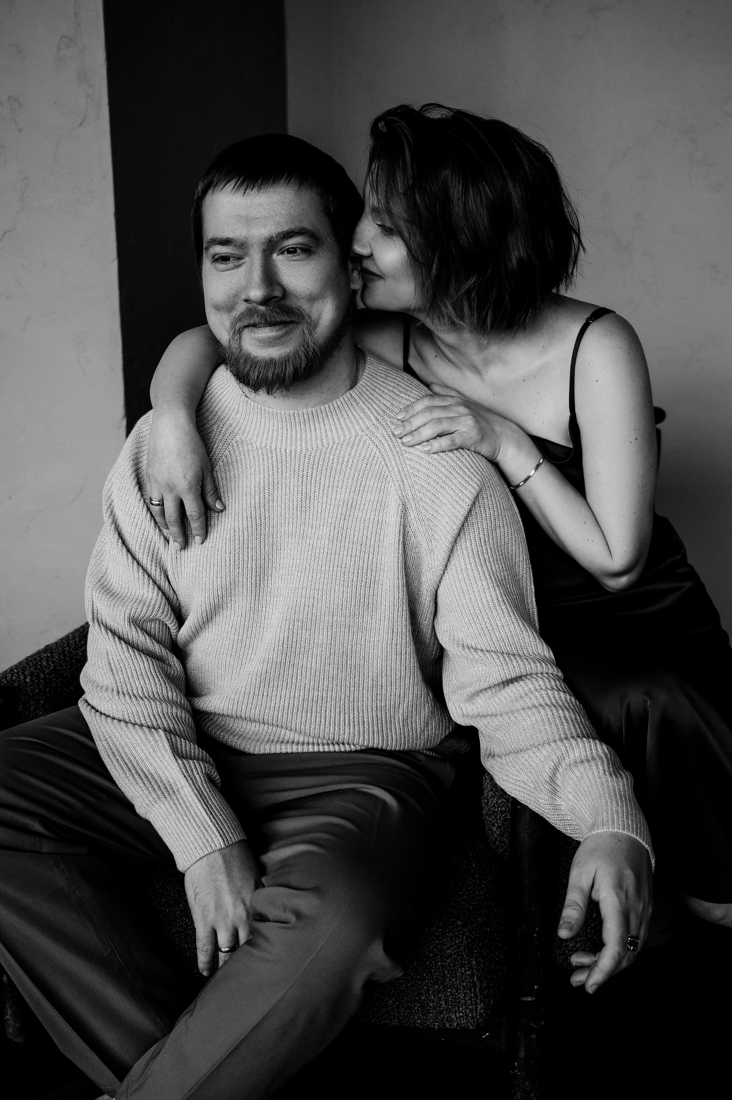 Юлия. Профессиональный фотограф беременности в СПБ. Стильные фотосессии беременности в стиле минимализм и классическая фотография