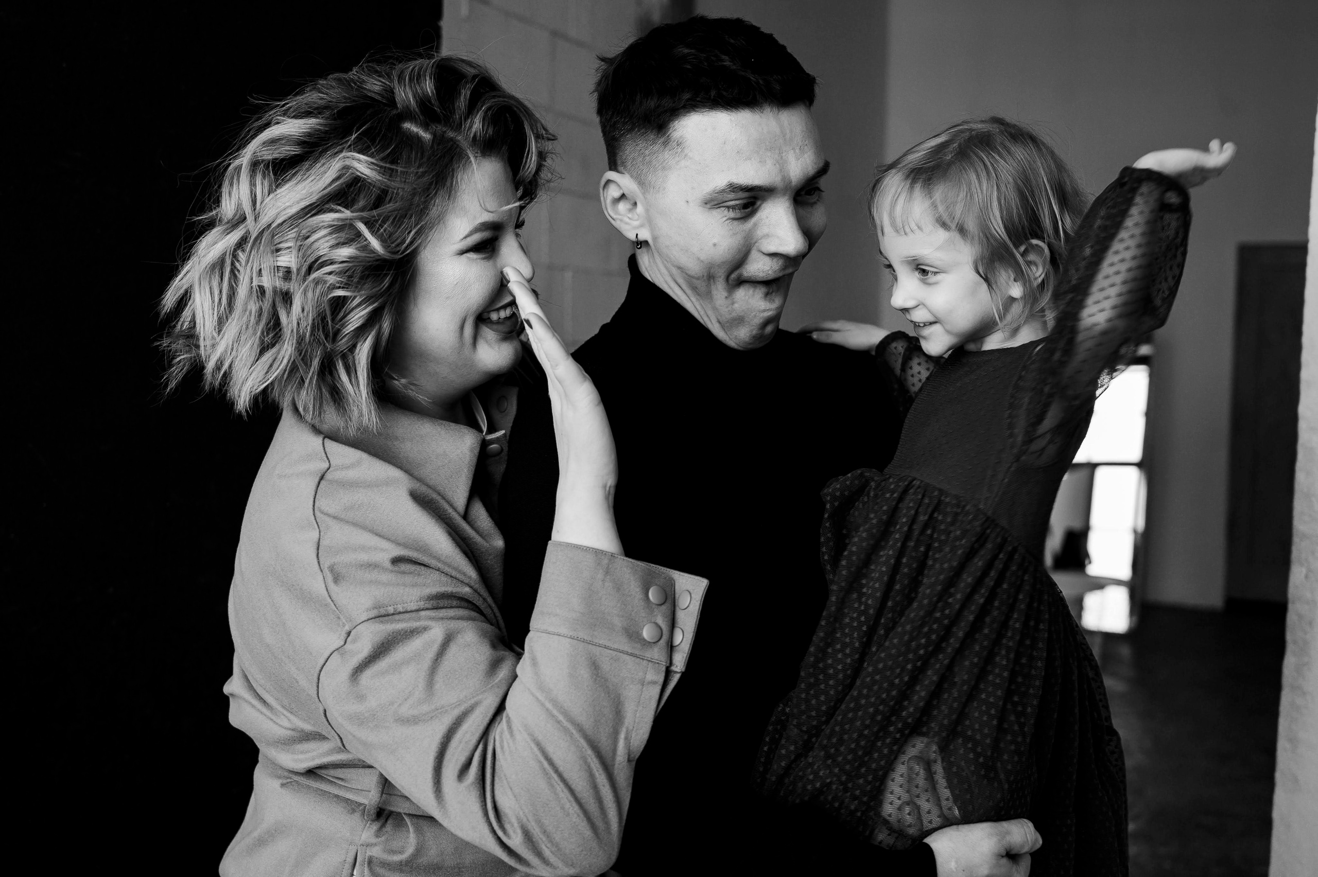 Виктория. Профессиональный фотограф беременности в СПБ. Стильные фотосессии беременности в стиле минимализм и классическая фотография