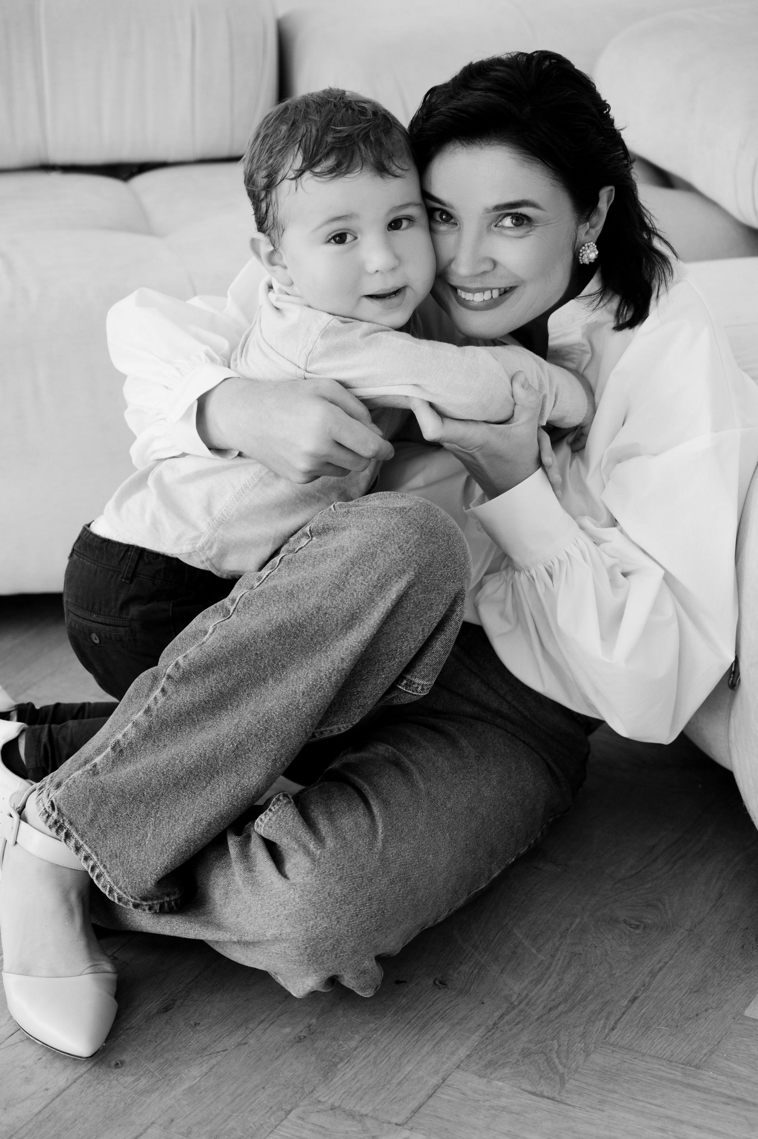 Марина семьей. Профессиональный фотограф беременности в СПБ. Стильные фотосессии беременности в стиле минимализм и классическая фотография