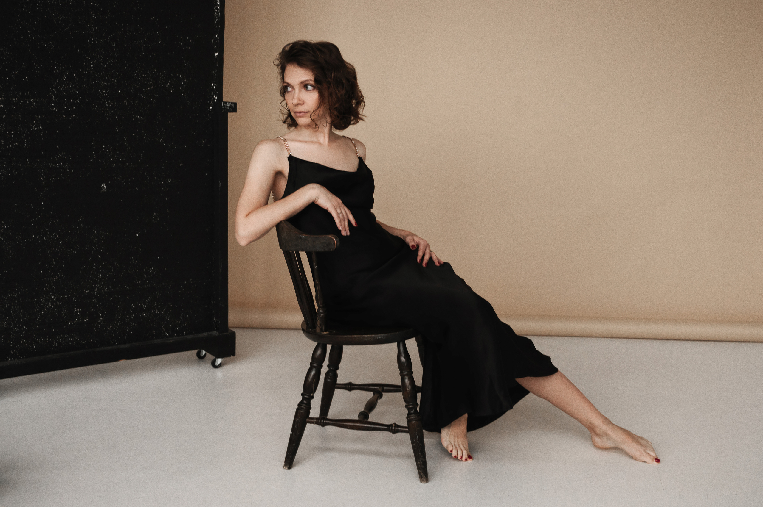 Дарья. Профессиональный фотограф беременности в СПБ. Стильные фотосессии беременности в стиле минимализм и классическая фотография