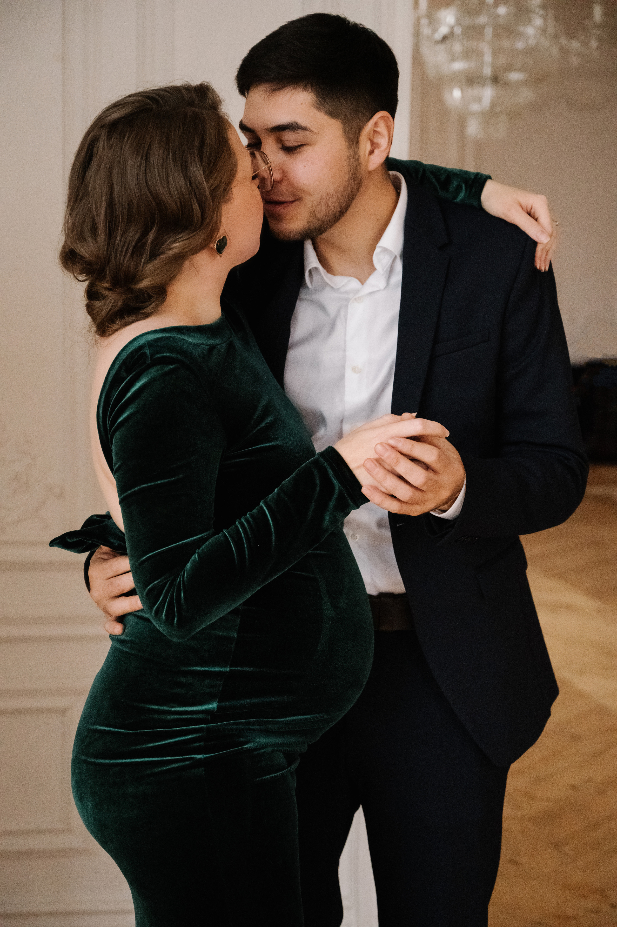 Анна. Профессиональный фотограф беременности в СПБ. Стильные фотосессии беременности в стиле минимализм и классическая фотография