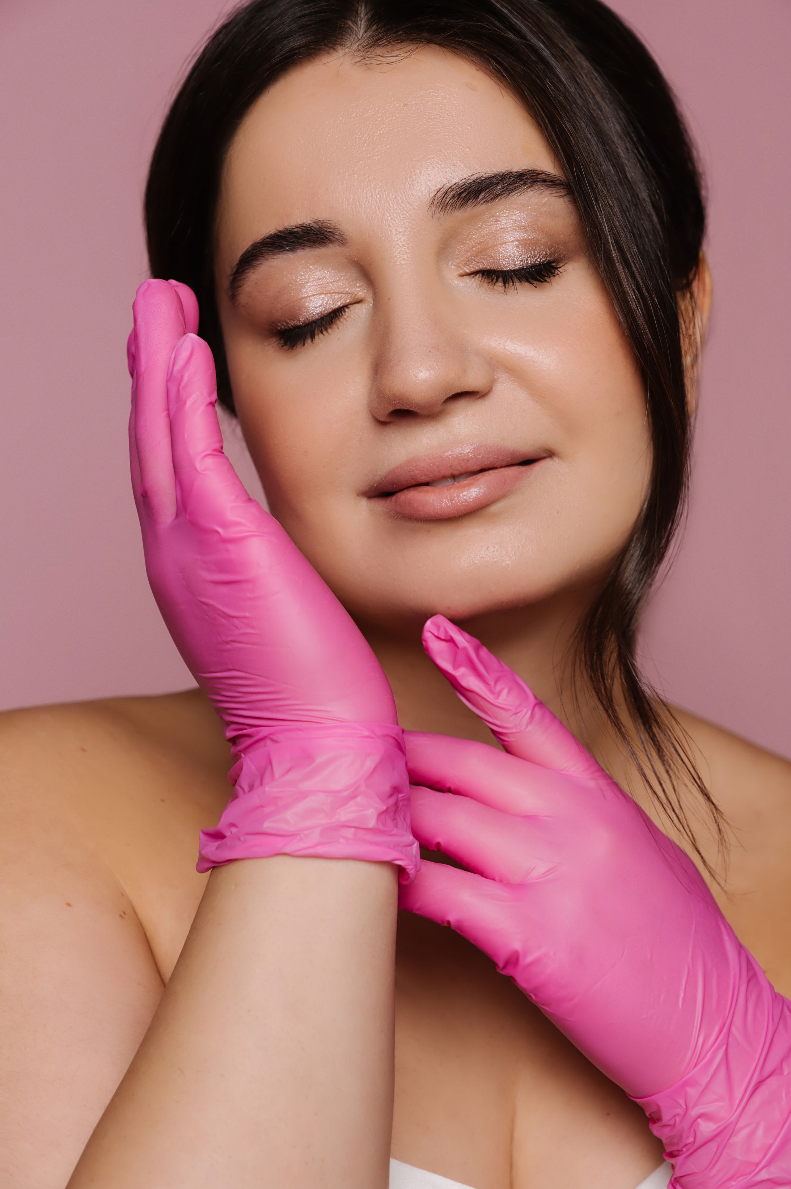 Алина. Профессиональный фотограф беременности в СПБ. Стильные фотосессии беременности в стиле минимализм и классическая фотография