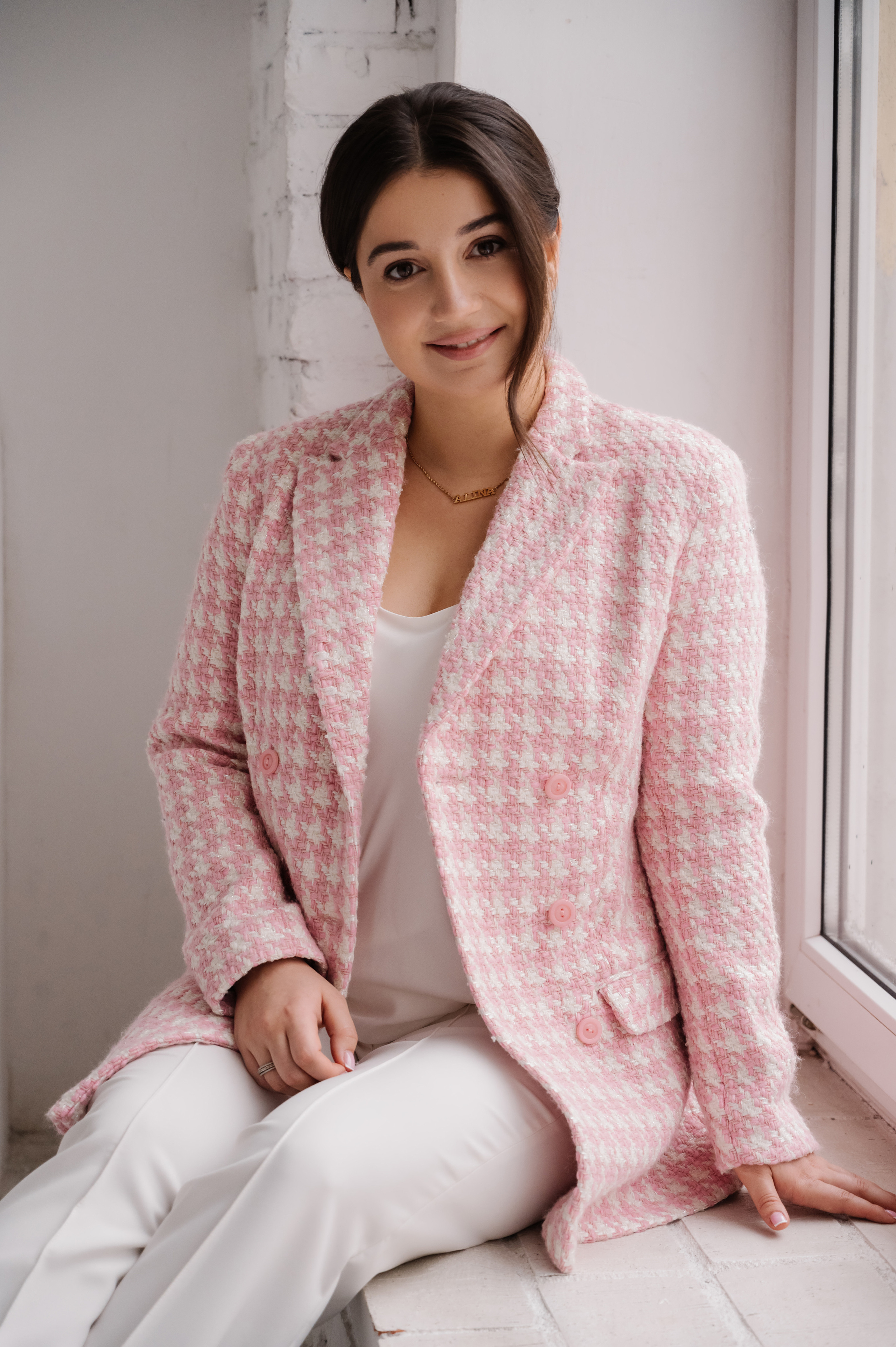 Алина. Профессиональный фотограф беременности в СПБ. Стильные фотосессии беременности в стиле минимализм и классическая фотография