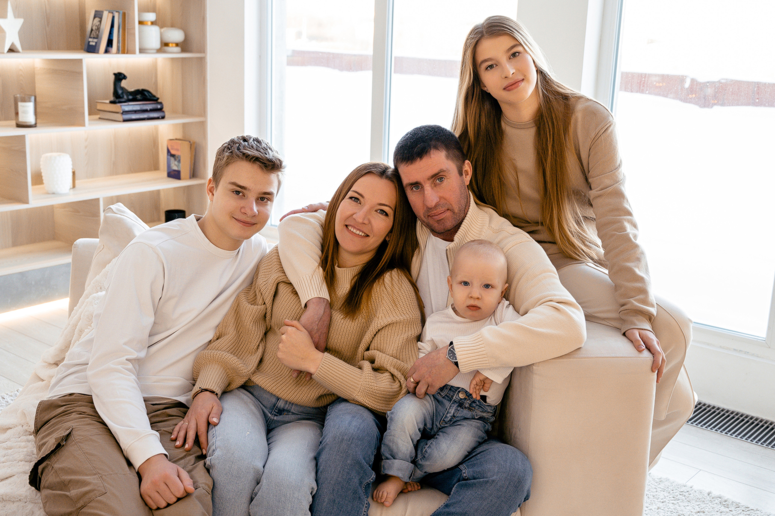 Ольга. Профессиональный фотограф беременности в СПБ. Стильные фотосессии беременности в стиле минимализм и классическая фотография