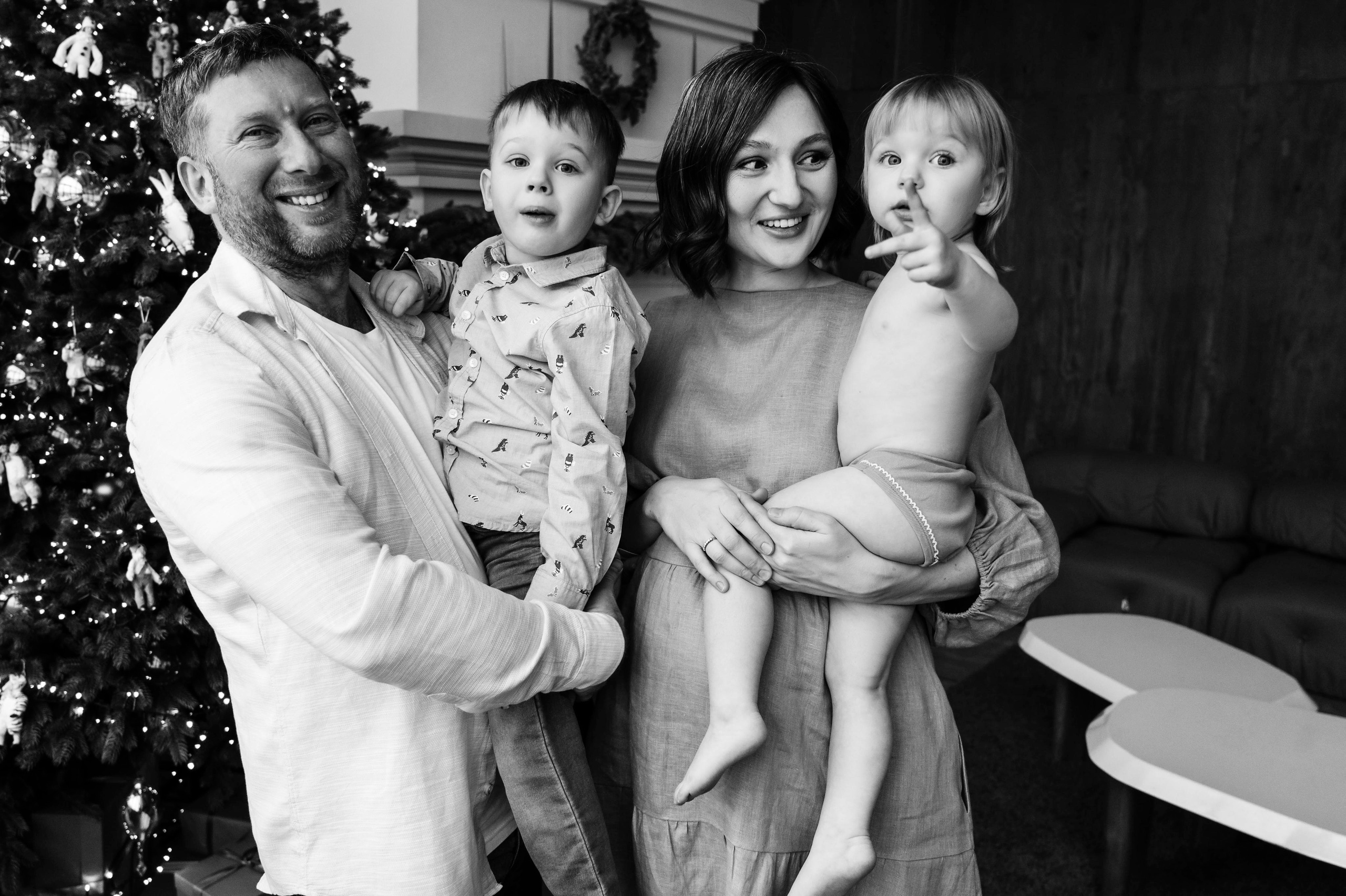 Анна. Профессиональный фотограф беременности в СПБ. Стильные фотосессии беременности в стиле минимализм и классическая фотография