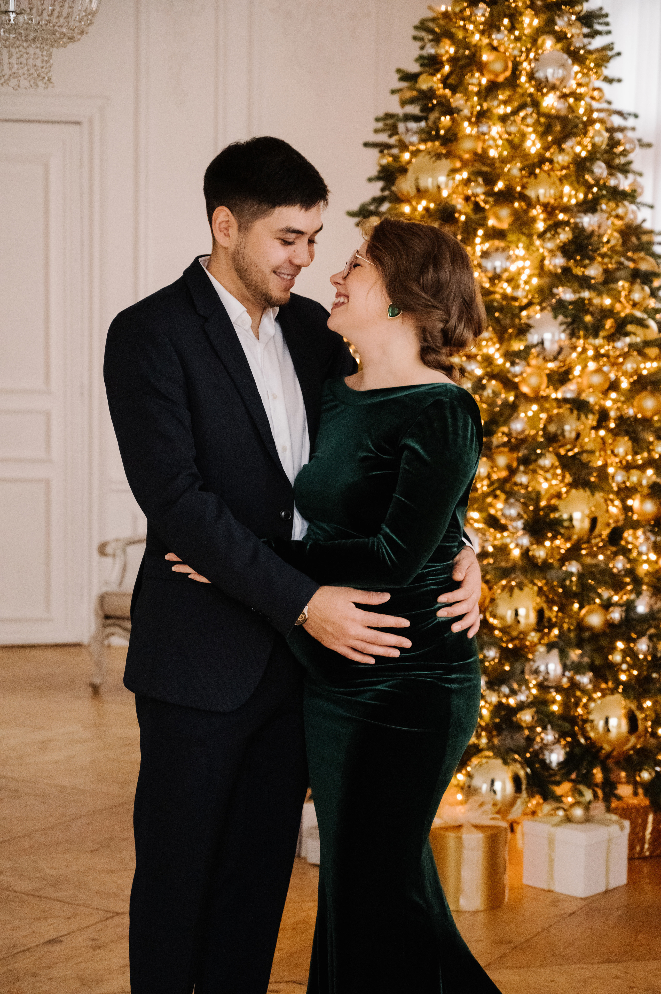 Анна. Профессиональный фотограф беременности в СПБ. Стильные фотосессии беременности в стиле минимализм и классическая фотография