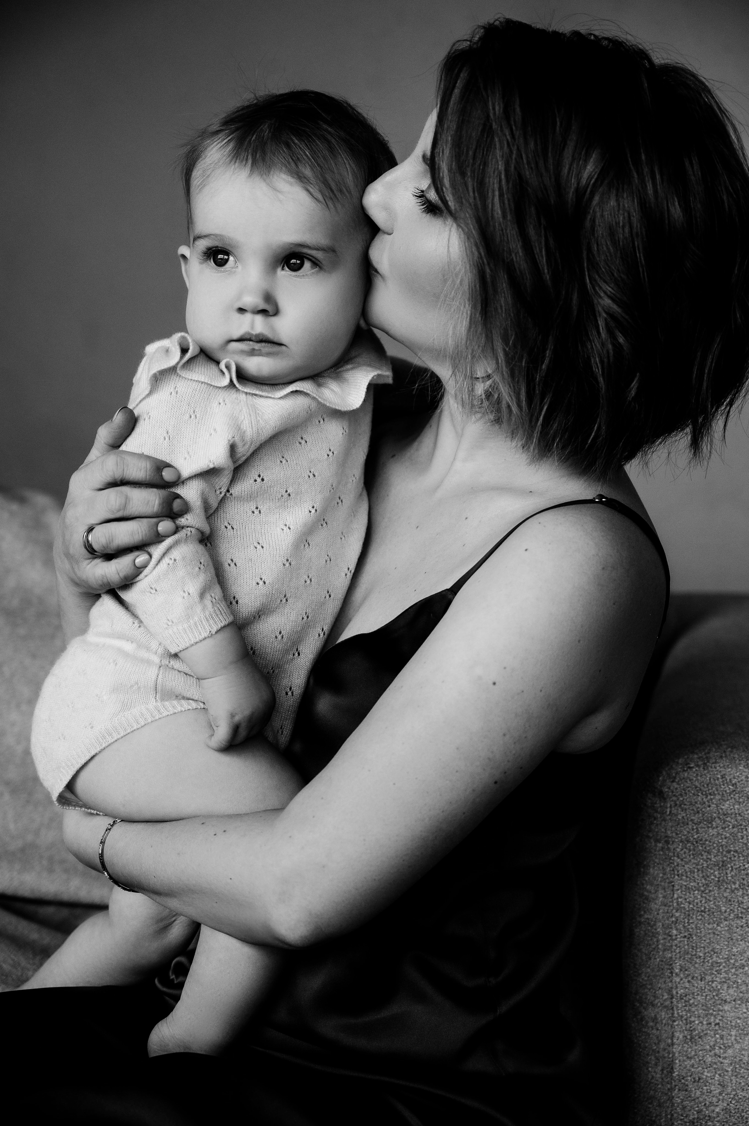 Юлия. Профессиональный фотограф беременности в СПБ. Стильные фотосессии беременности в стиле минимализм и классическая фотография