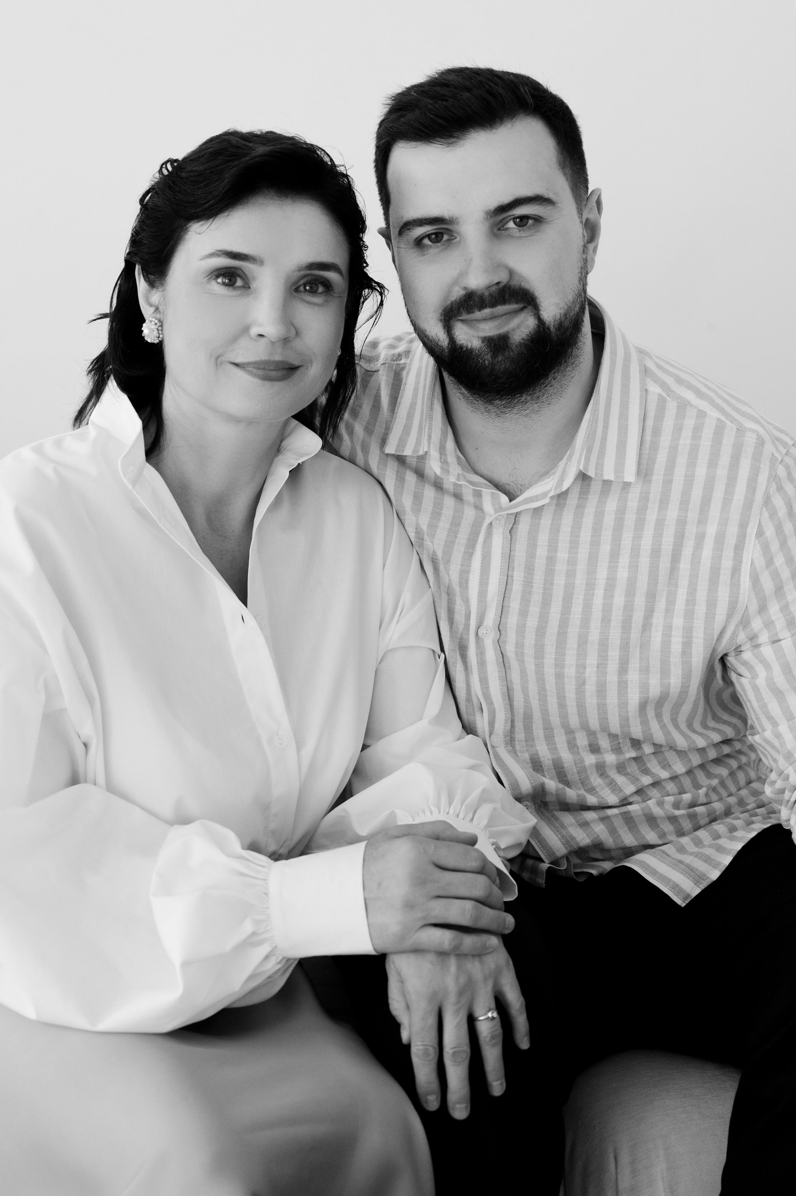 Марина семьей. Профессиональный фотограф беременности в СПБ. Стильные фотосессии беременности в стиле минимализм и классическая фотография