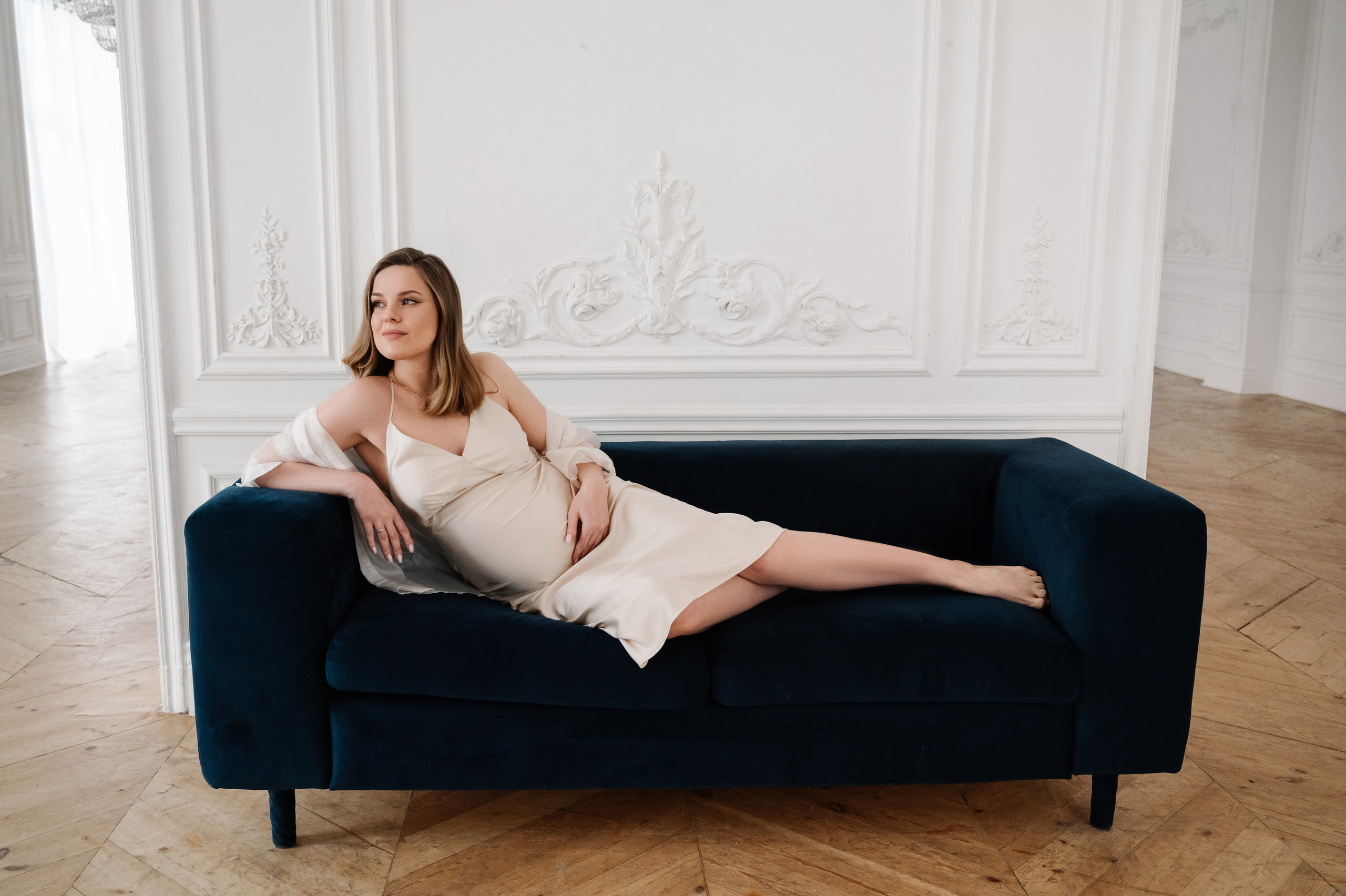 Татьяна. Профессиональный фотограф беременности в СПБ. Стильные фотосессии беременности в стиле минимализм и классическая фотография