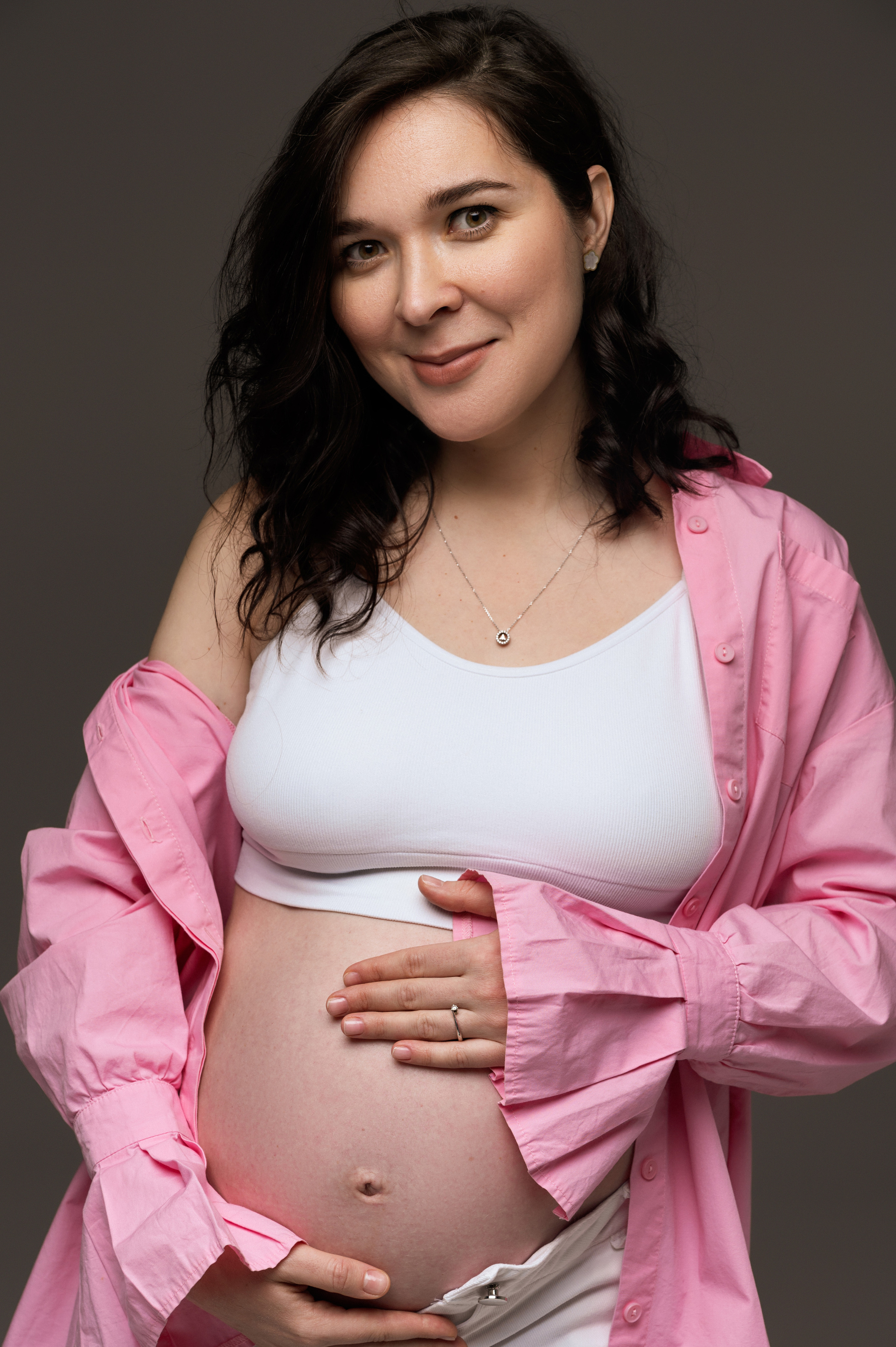 Фотограф в Санкт-Петербурге. Профессиональный фотограф беременности в СПБ. Стильные фотосессии беременности в стиле минимализм и классическая фотография