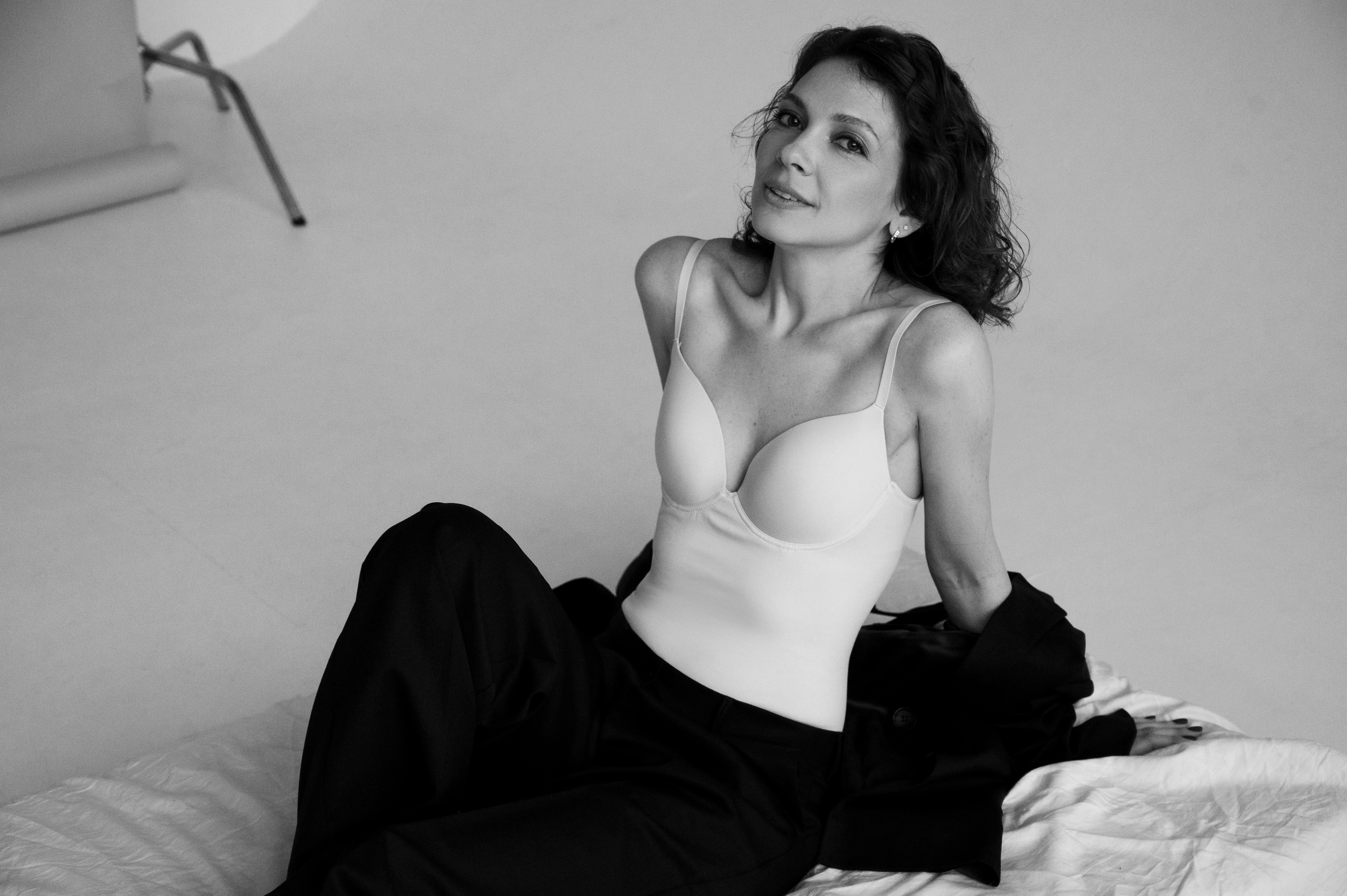 Дарья. Профессиональный фотограф беременности в СПБ. Стильные фотосессии беременности в стиле минимализм и классическая фотография