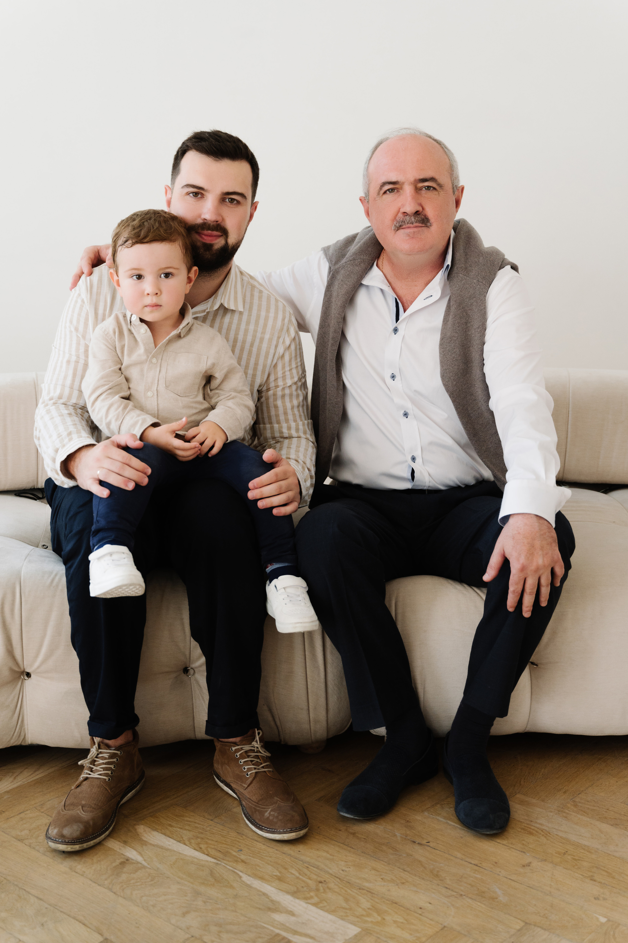 Марина семьей. Профессиональный фотограф беременности в СПБ. Стильные фотосессии беременности в стиле минимализм и классическая фотография