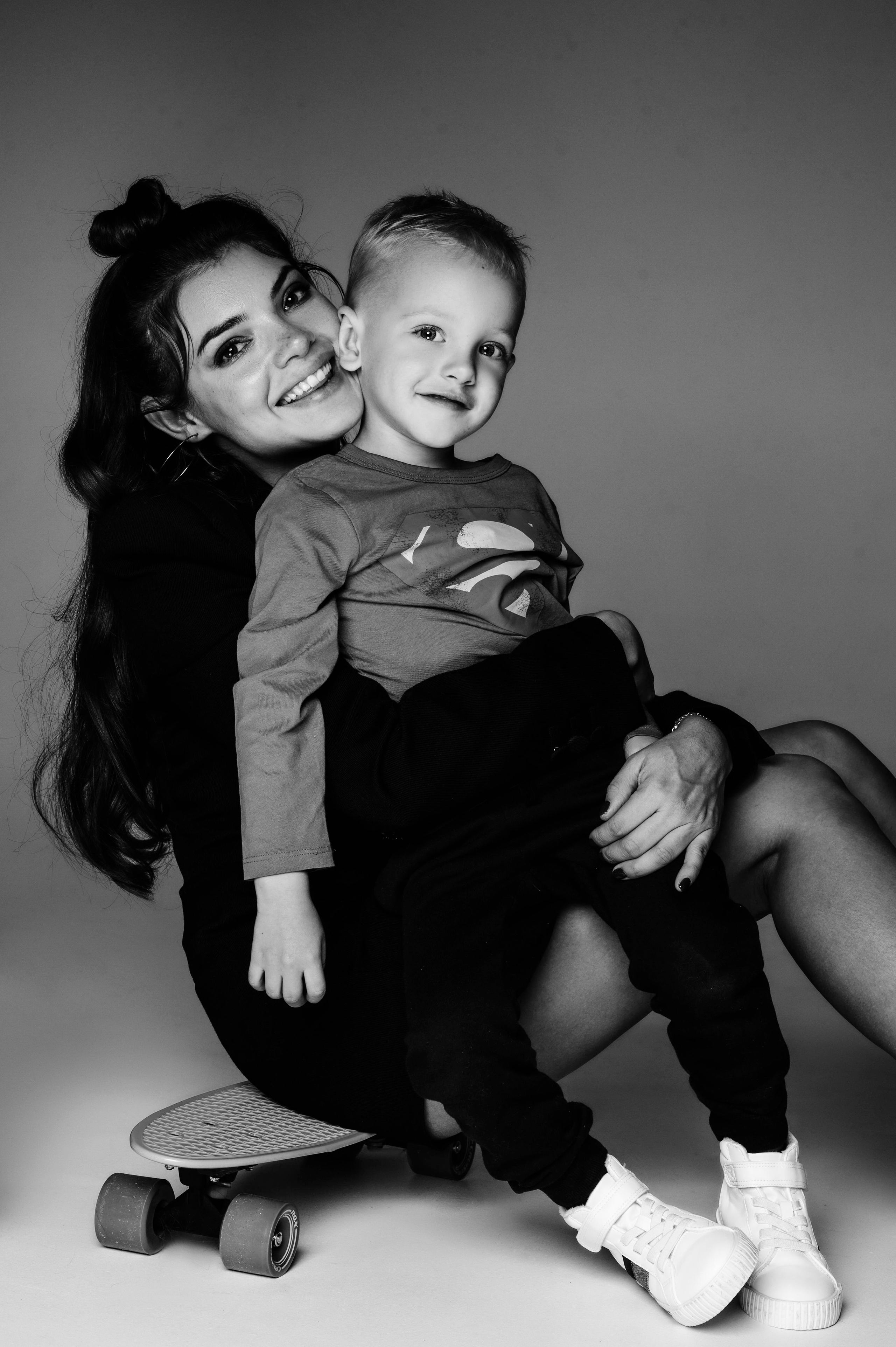 Юлия. Профессиональный фотограф беременности в СПБ. Стильные фотосессии беременности в стиле минимализм и классическая фотография