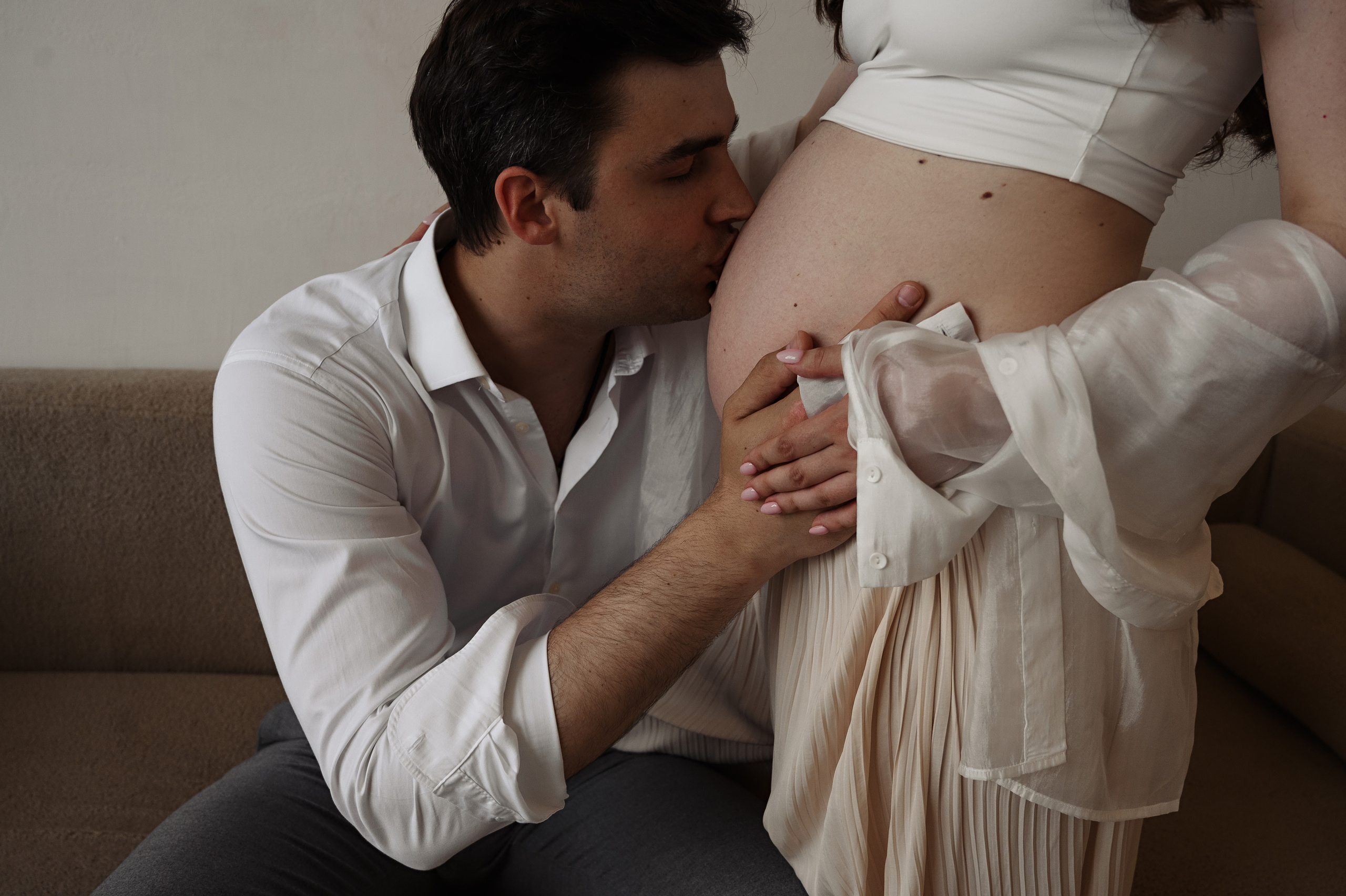 Алена. Профессиональный фотограф беременности в СПБ. Стильные фотосессии беременности в стиле минимализм и классическая фотография