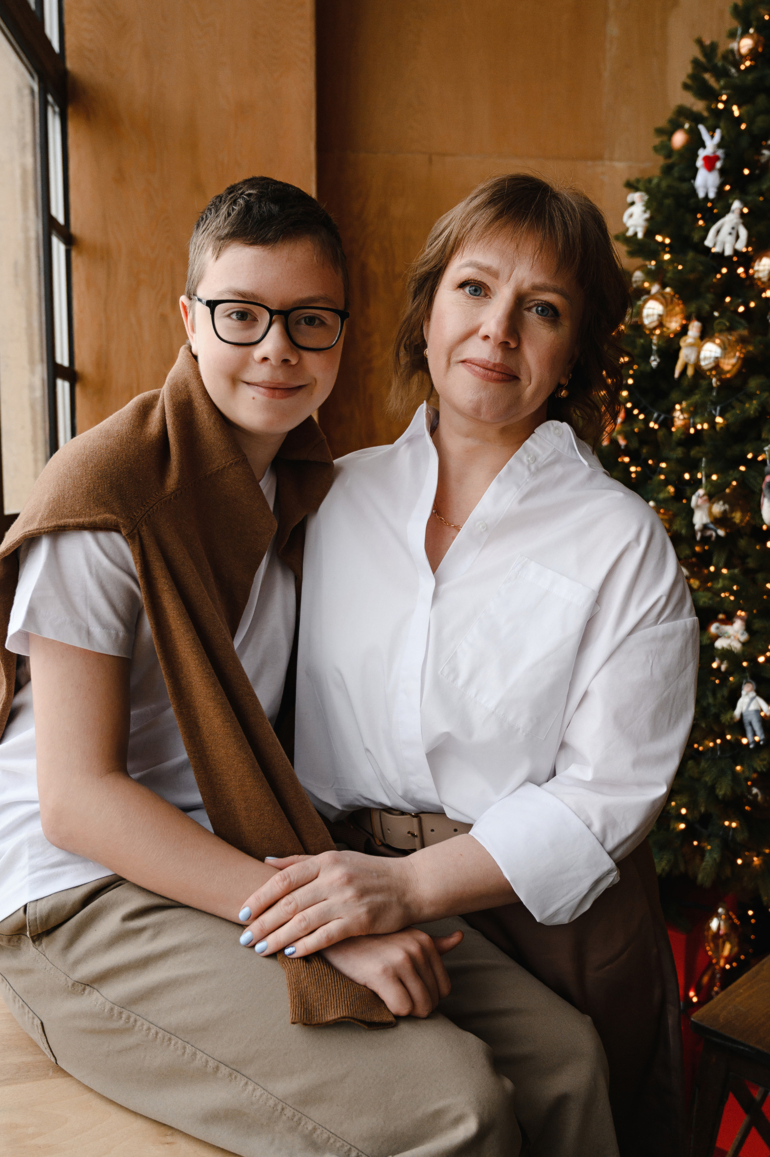 Анна с семьей. Профессиональный фотограф беременности в СПБ. Стильные фотосессии беременности в стиле минимализм и классическая фотография
