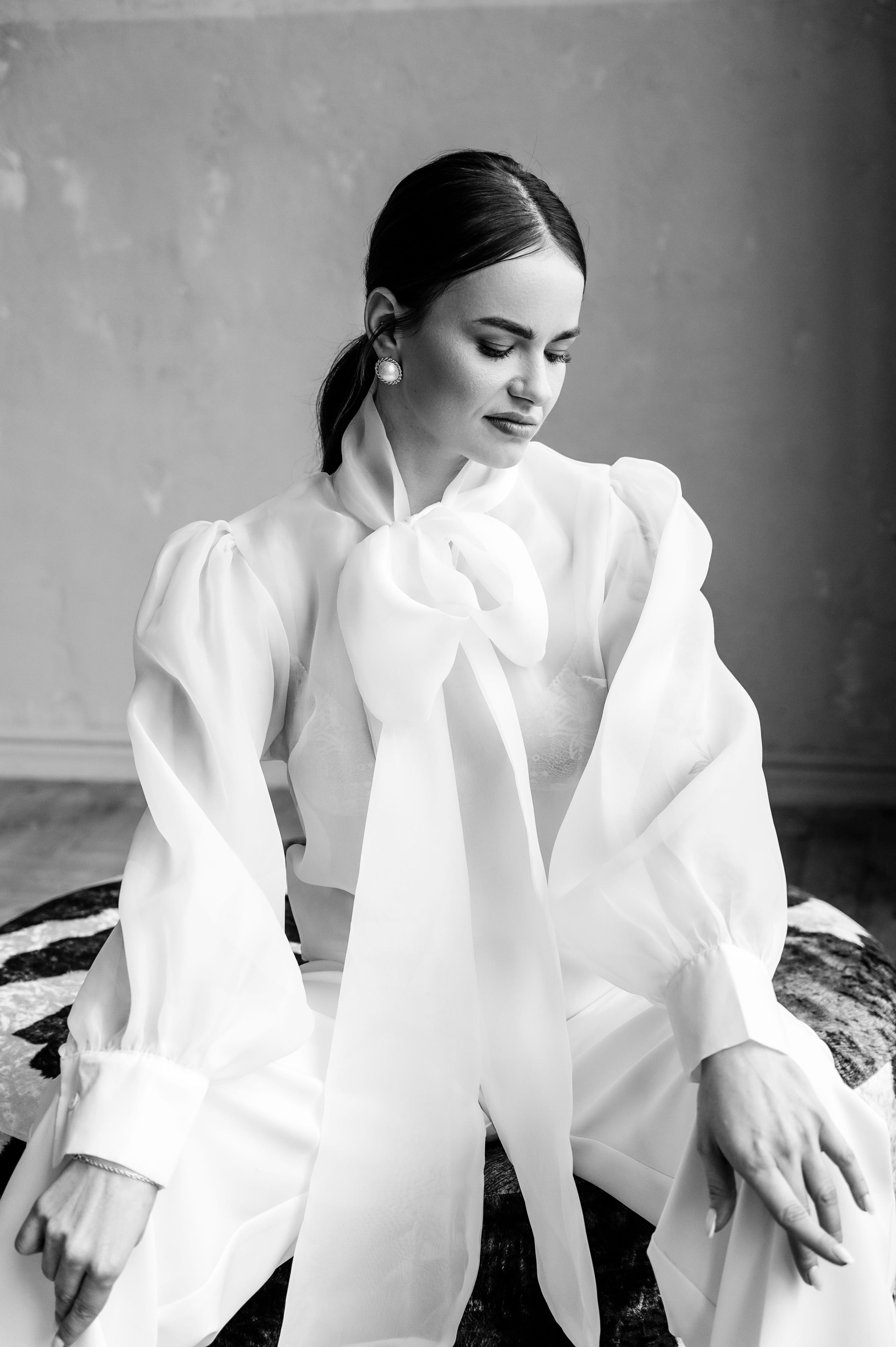 Валерия. Профессиональный фотограф беременности в СПБ. Стильные фотосессии беременности в стиле минимализм и классическая фотография