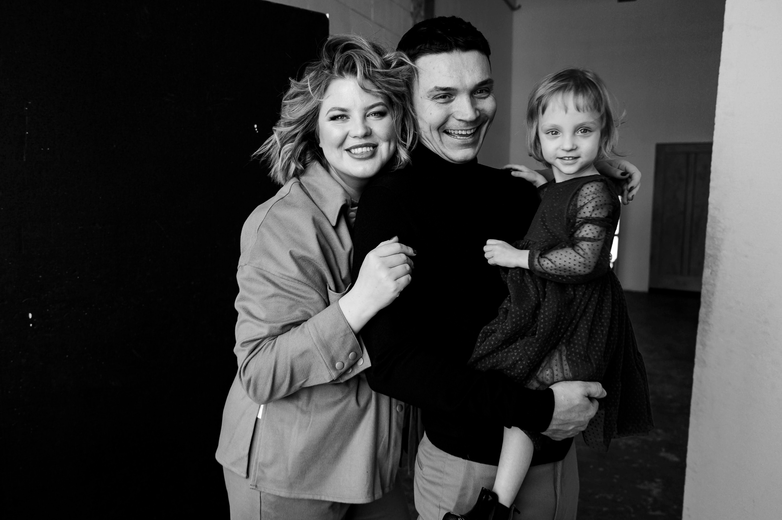 Виктория. Профессиональный фотограф беременности в СПБ. Стильные фотосессии беременности в стиле минимализм и классическая фотография