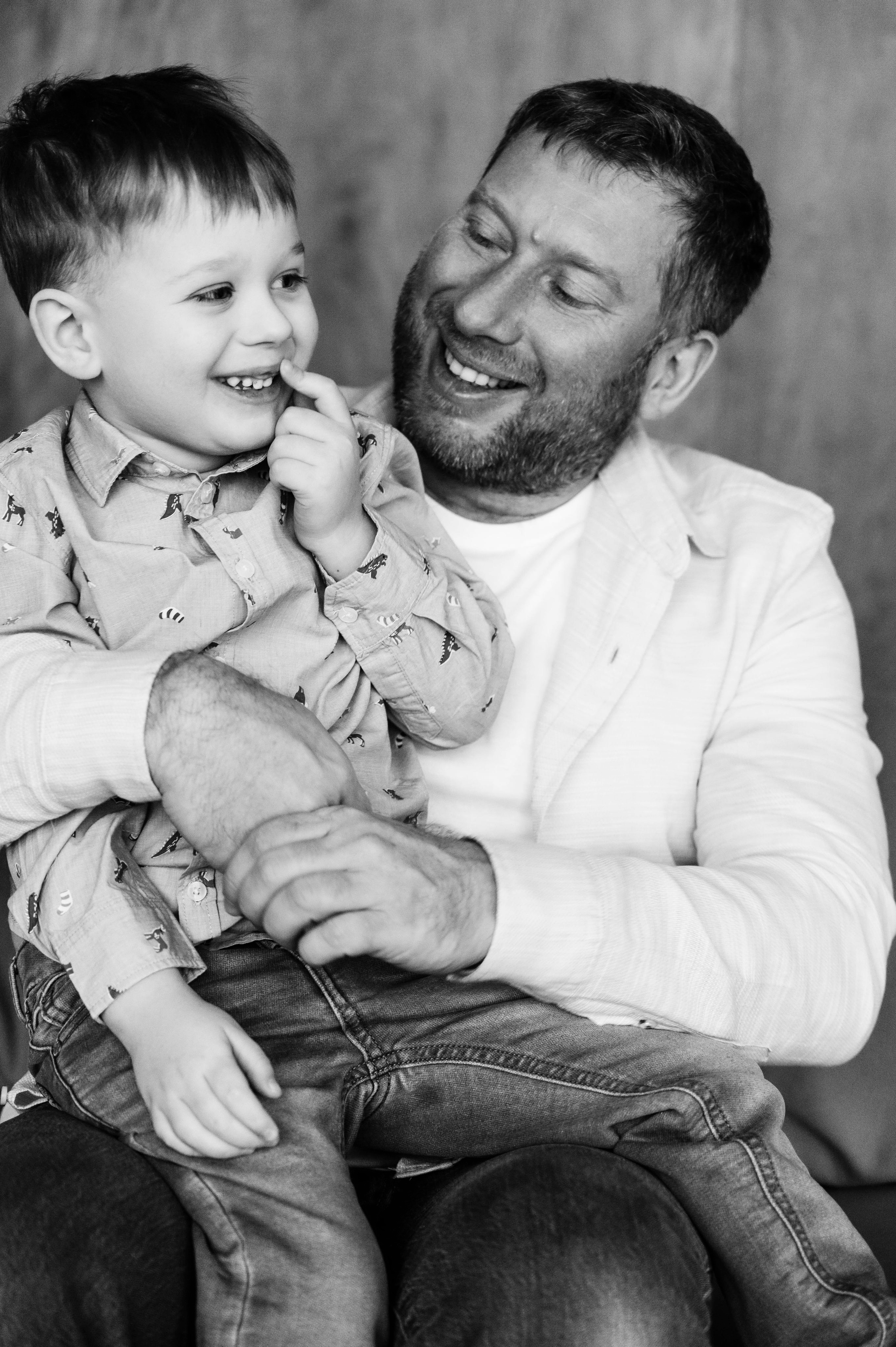 Анна. Профессиональный фотограф беременности в СПБ. Стильные фотосессии беременности в стиле минимализм и классическая фотография