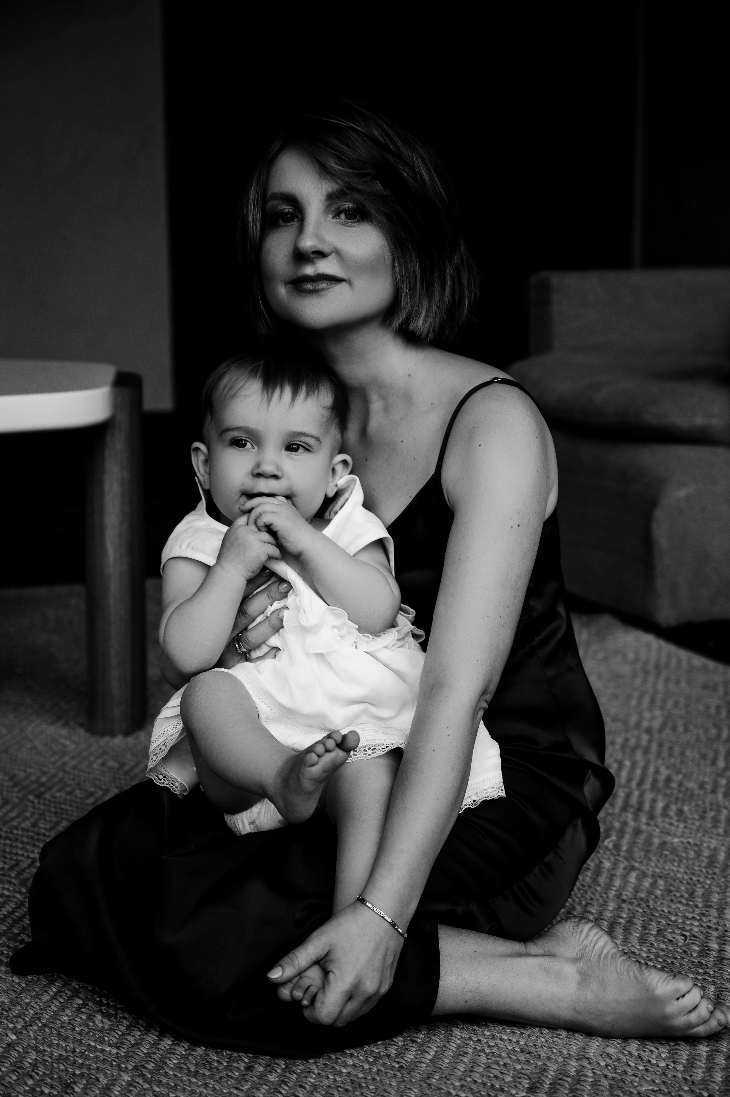 Юлия. Профессиональный фотограф беременности в СПБ. Стильные фотосессии беременности в стиле минимализм и классическая фотография