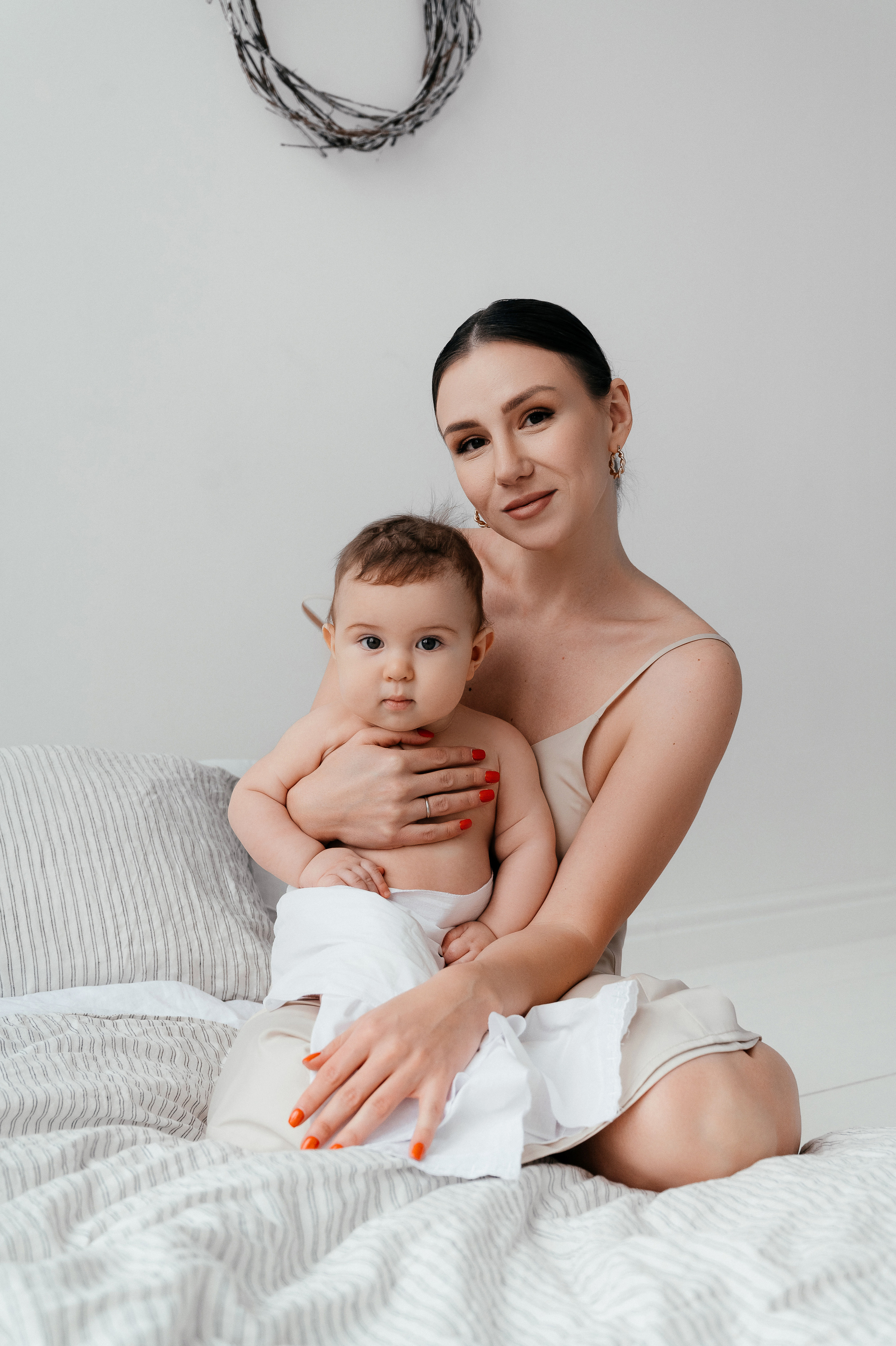 Марина. Профессиональный фотограф беременности в СПБ. Стильные фотосессии беременности в стиле минимализм и классическая фотография