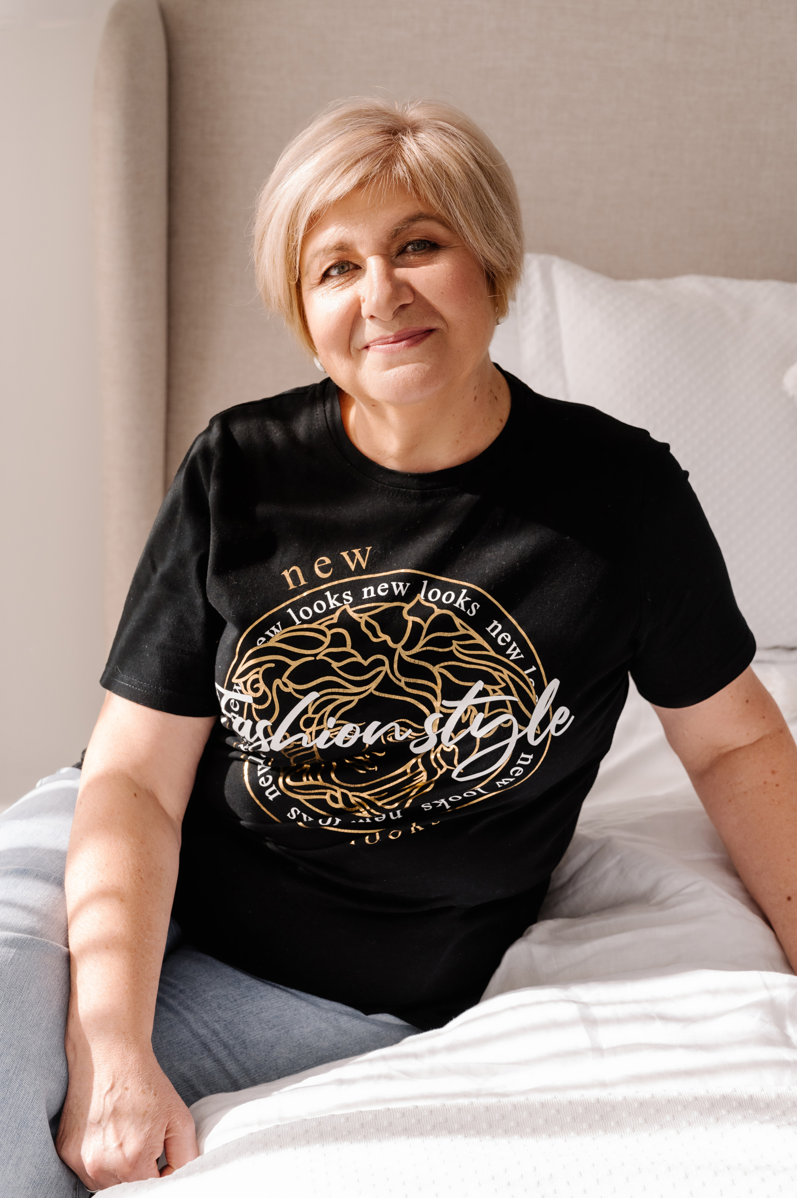 Наташа с семьей. Профессиональный фотограф беременности в СПБ. Стильные фотосессии беременности в стиле минимализм и классическая фотография