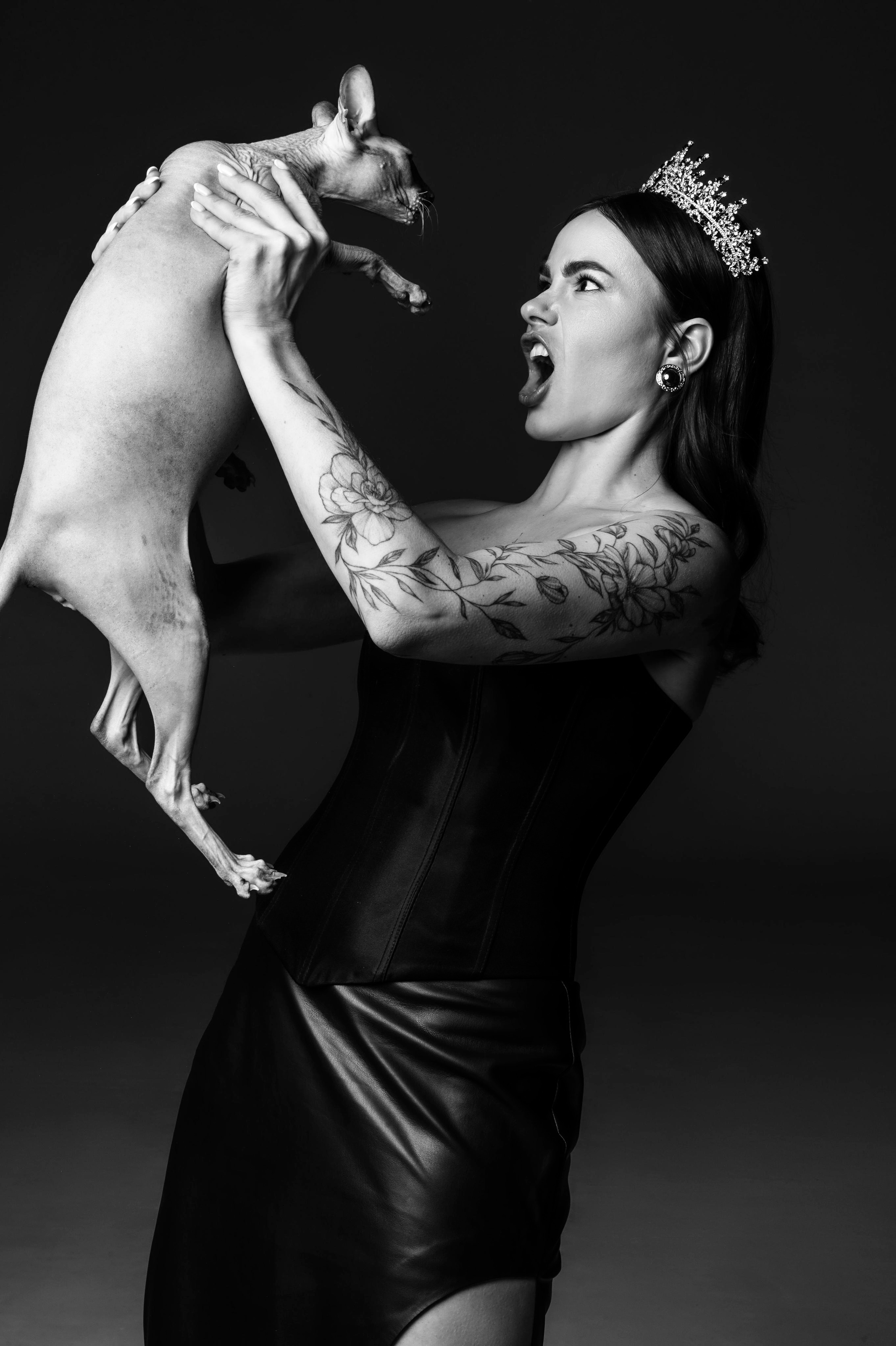 Валерия. Профессиональный фотограф беременности в СПБ. Стильные фотосессии беременности в стиле минимализм и классическая фотография