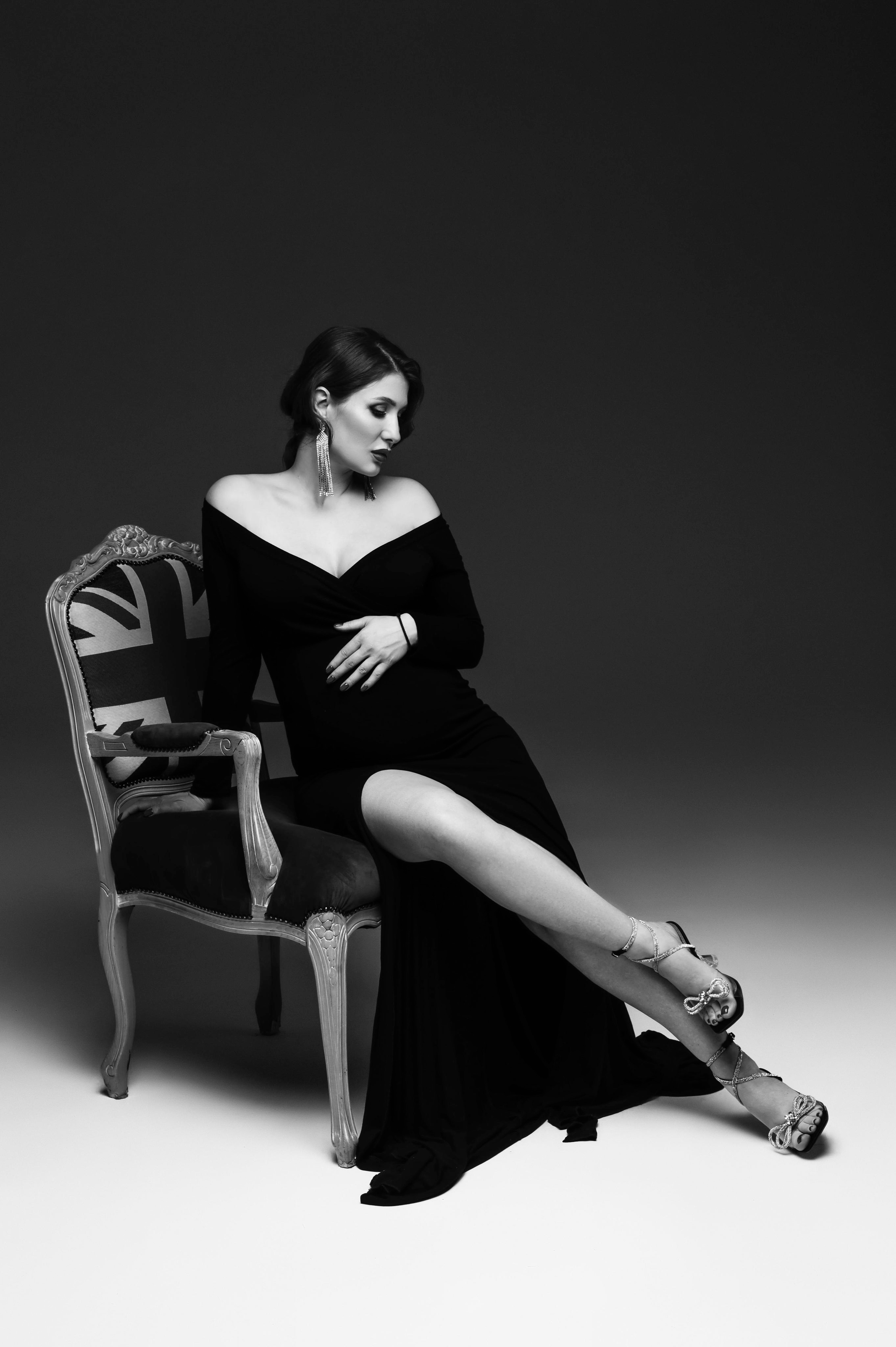 Альбина, фотосессия беременных. Профессиональный фотограф беременности в СПБ. Стильные фотосессии беременности в стиле минимализм и классическая фотография