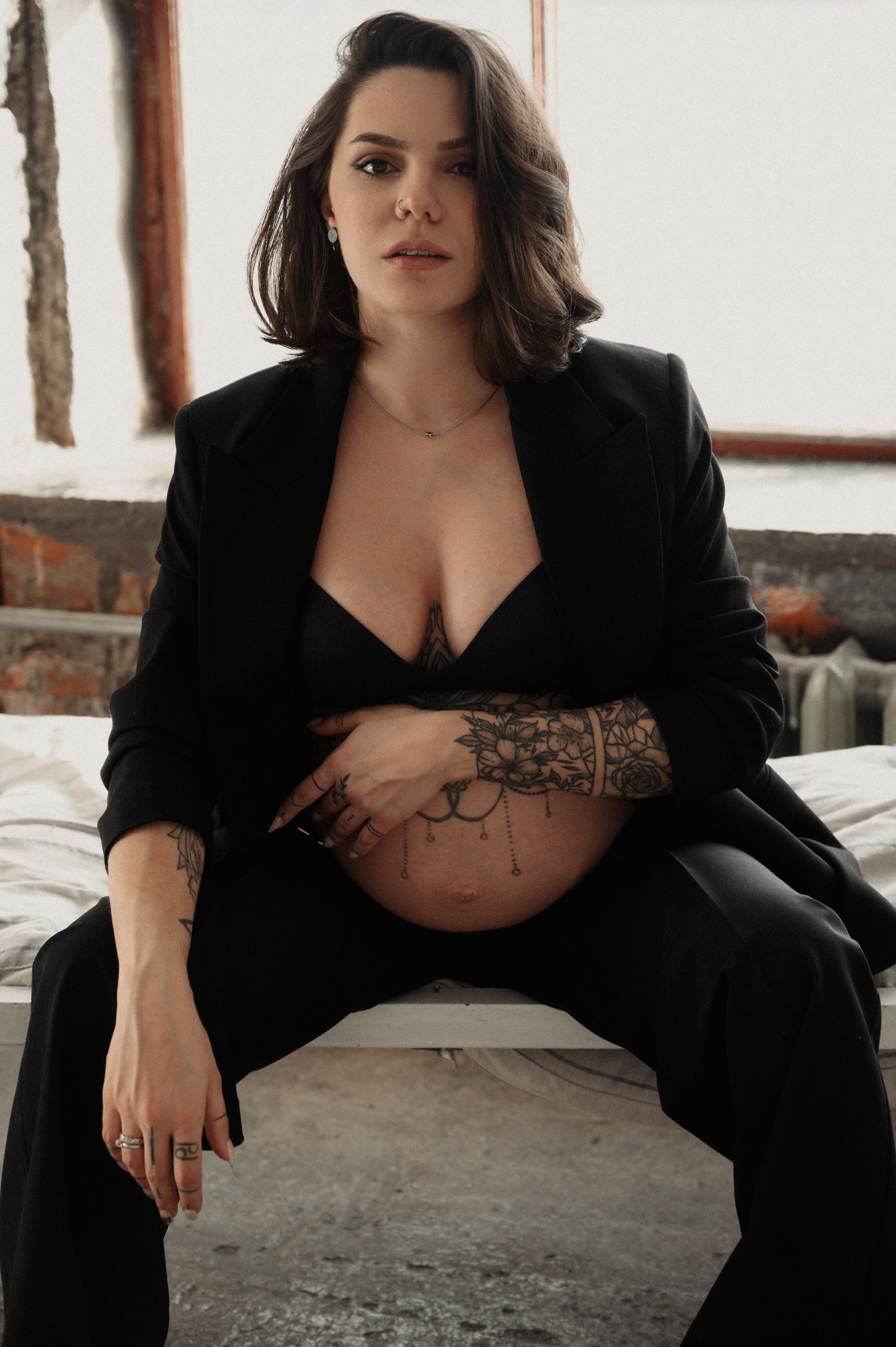 Алена. Профессиональный фотограф беременности в СПБ. Стильные фотосессии беременности в стиле минимализм и классическая фотография