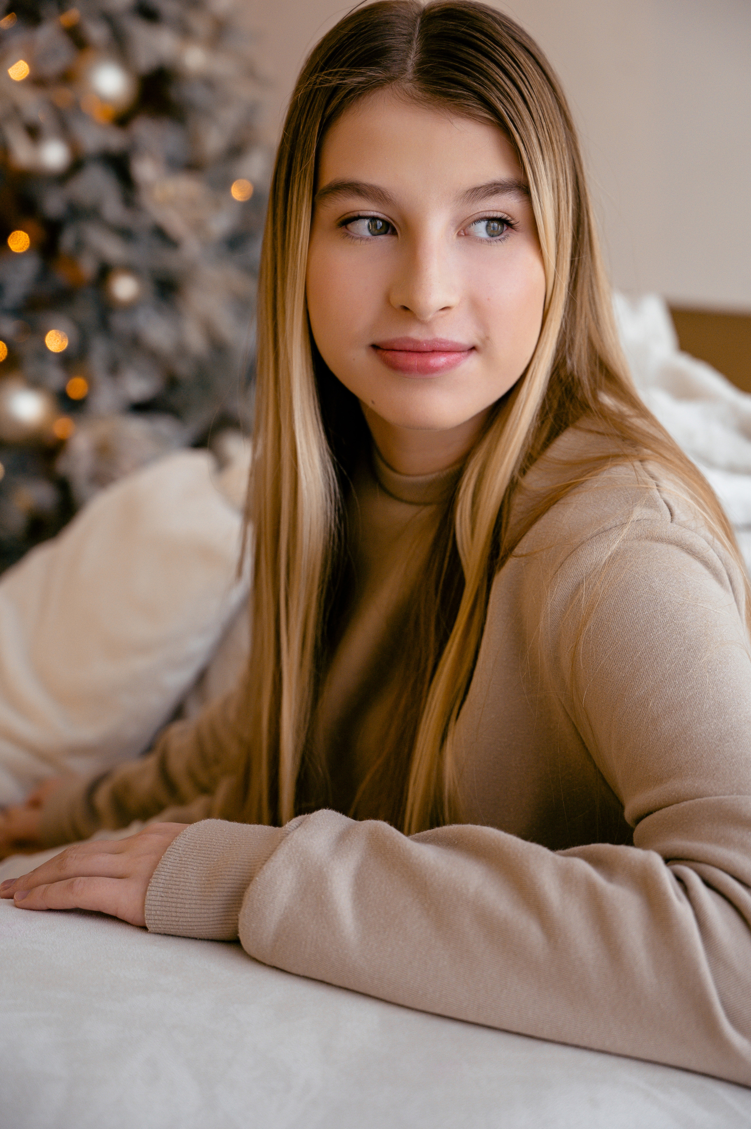 Ольга. Профессиональный фотограф беременности в СПБ. Стильные фотосессии беременности в стиле минимализм и классическая фотография