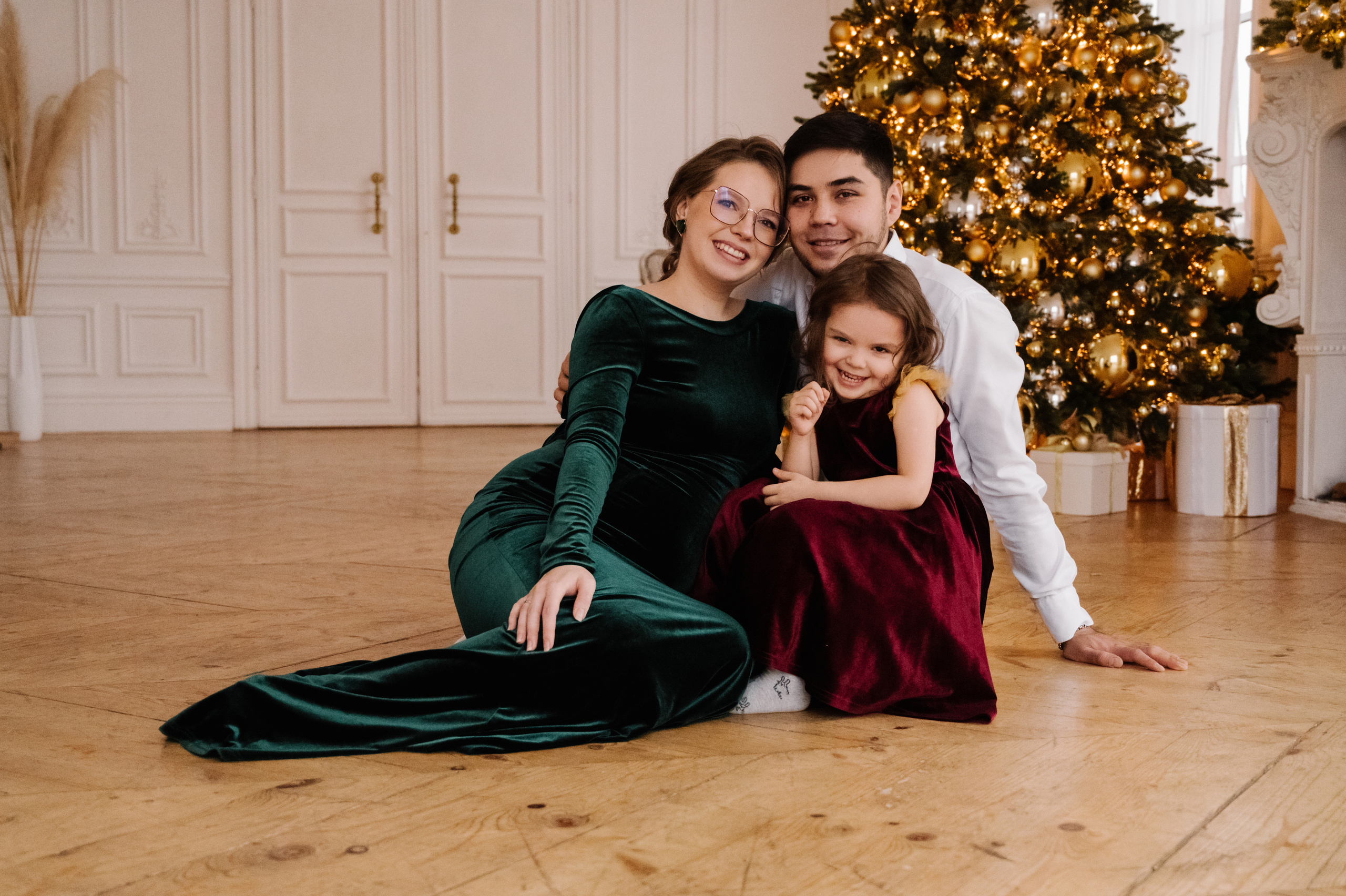 Анна. Профессиональный фотограф беременности в СПБ. Стильные фотосессии беременности в стиле минимализм и классическая фотография