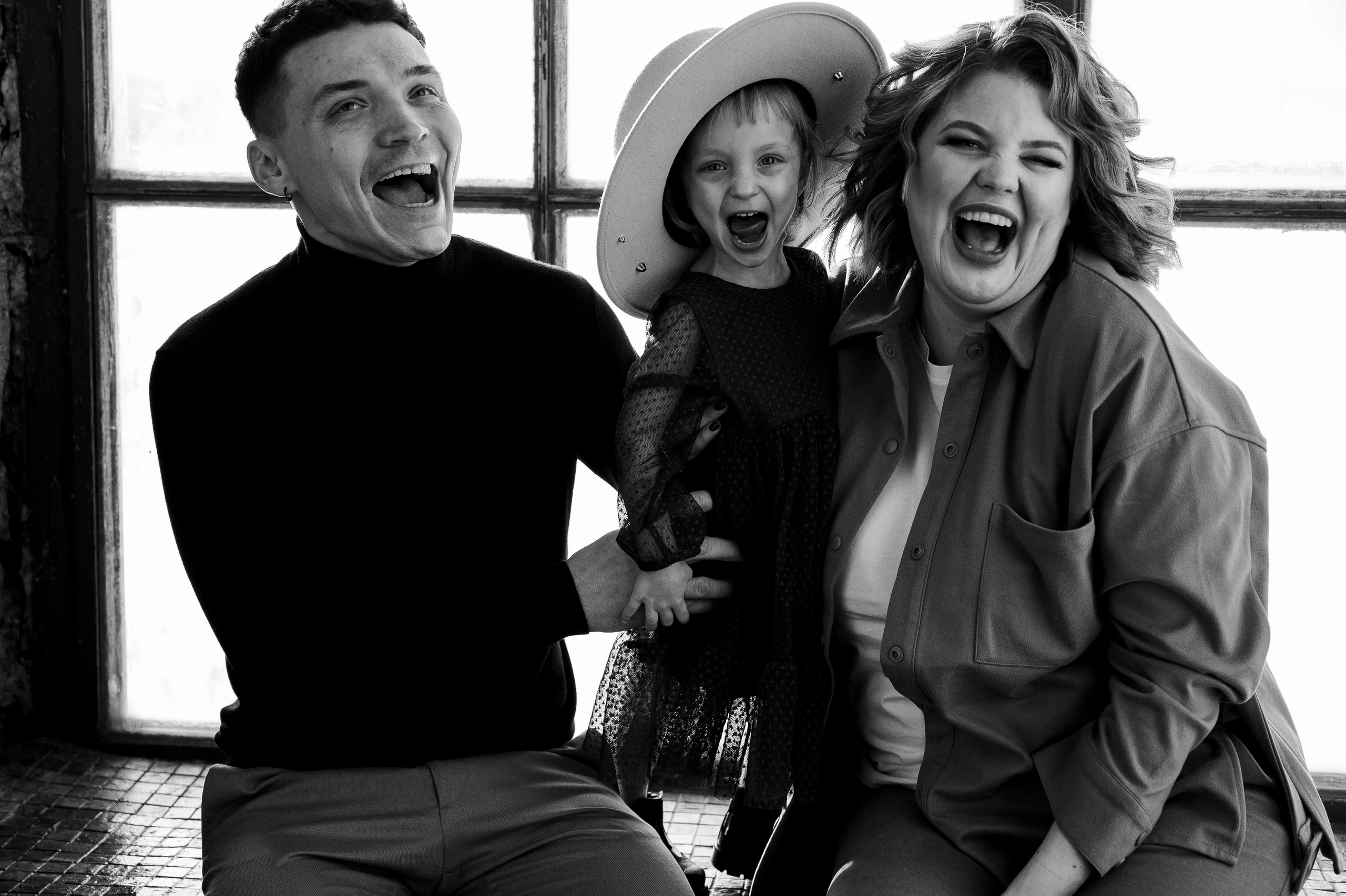 Виктория. Профессиональный фотограф беременности в СПБ. Стильные фотосессии беременности в стиле минимализм и классическая фотография