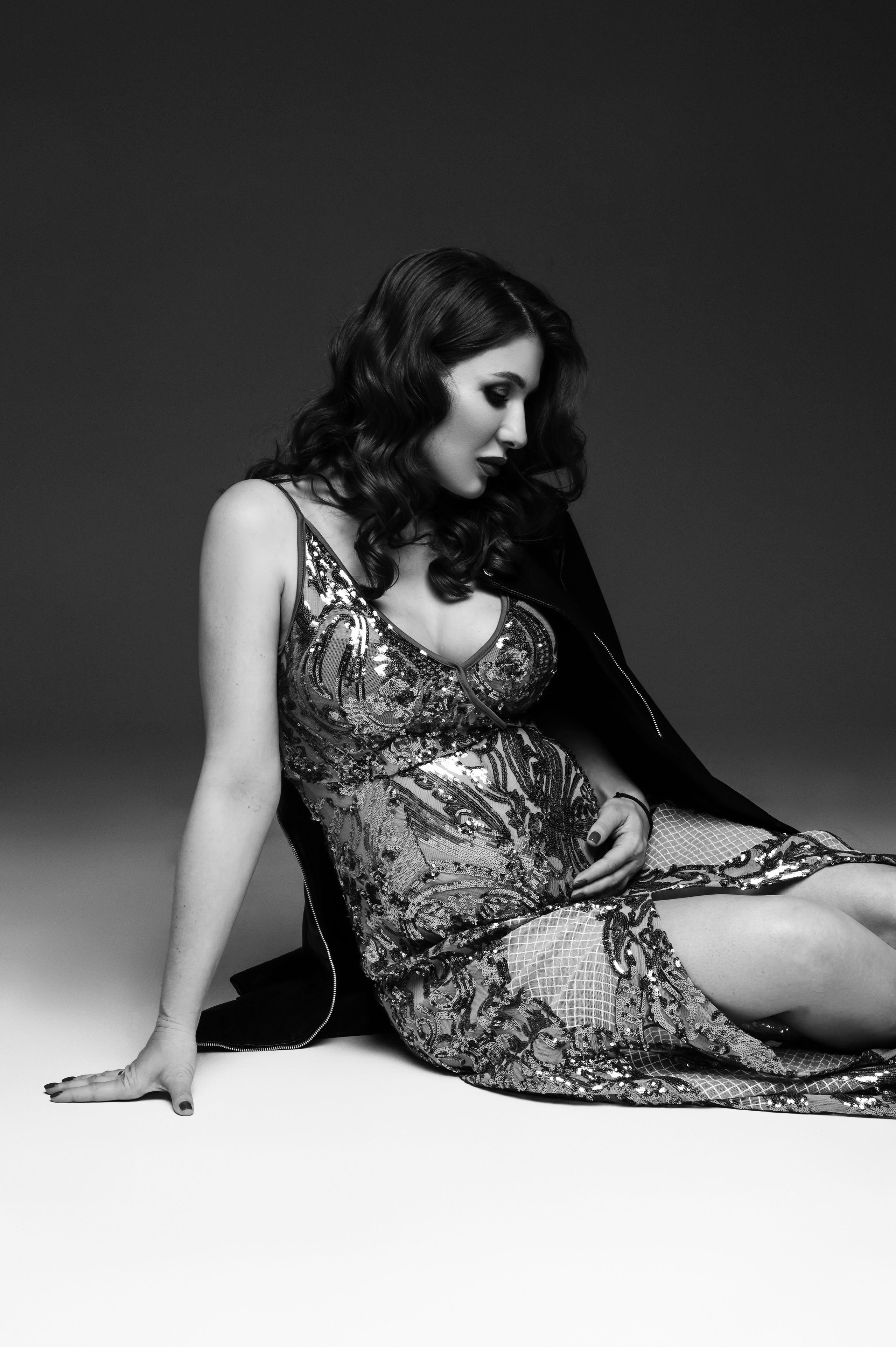 Альбина, фотосессия беременных. Профессиональный фотограф беременности в СПБ. Стильные фотосессии беременности в стиле минимализм и классическая фотография