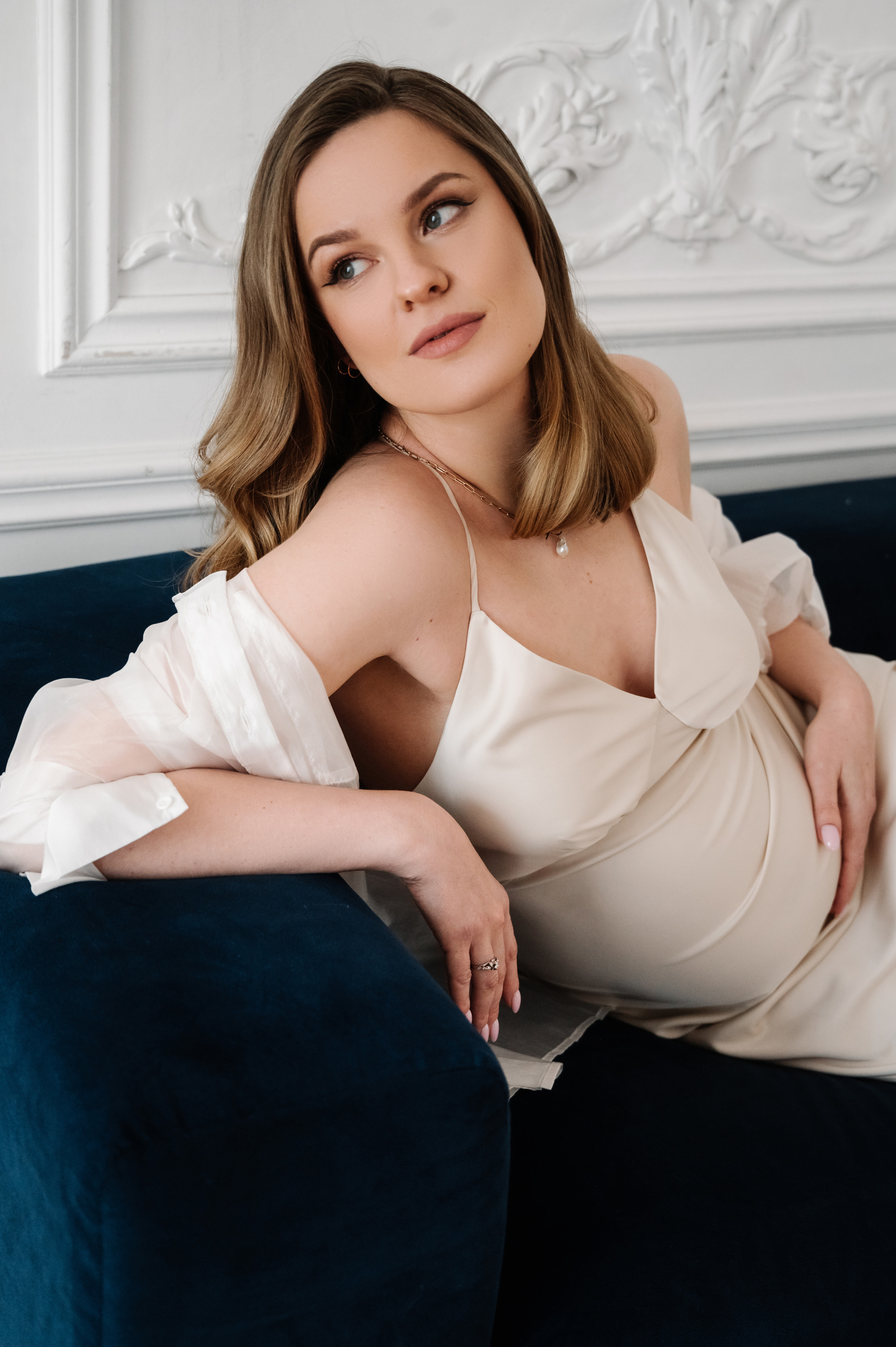 Татьяна. Профессиональный фотограф беременности в СПБ. Стильные фотосессии беременности в стиле минимализм и классическая фотография