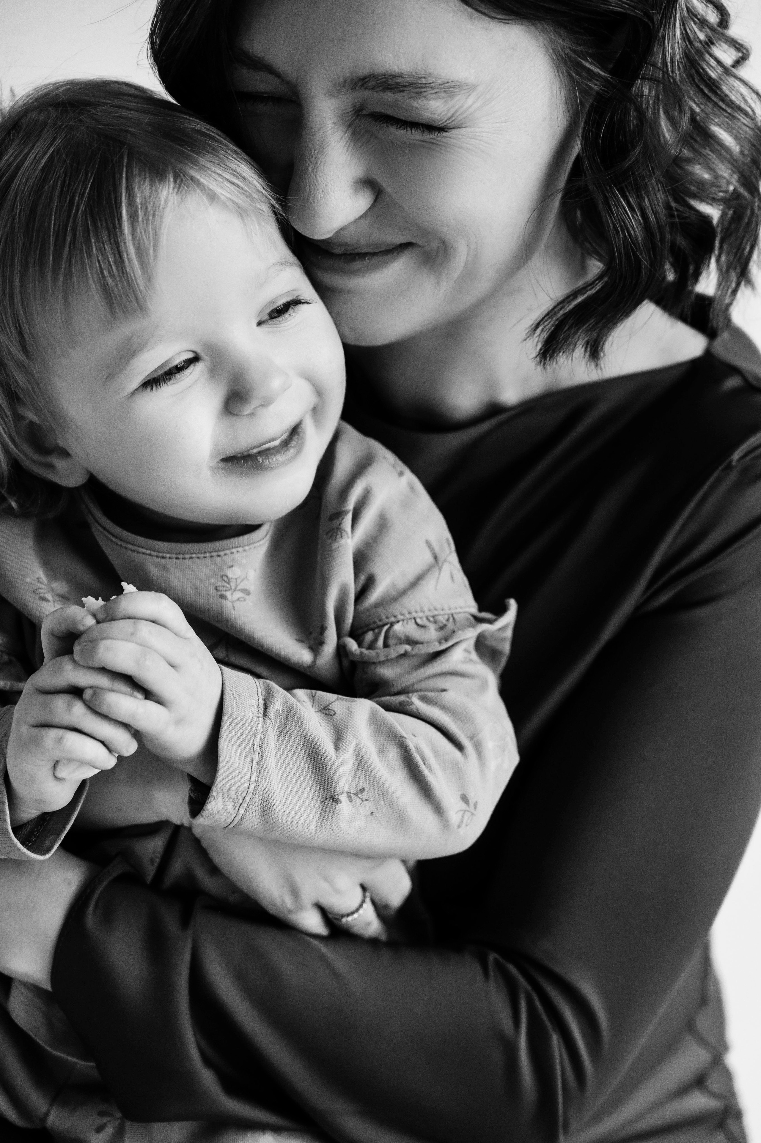 Анна. Профессиональный фотограф беременности в СПБ. Стильные фотосессии беременности в стиле минимализм и классическая фотография