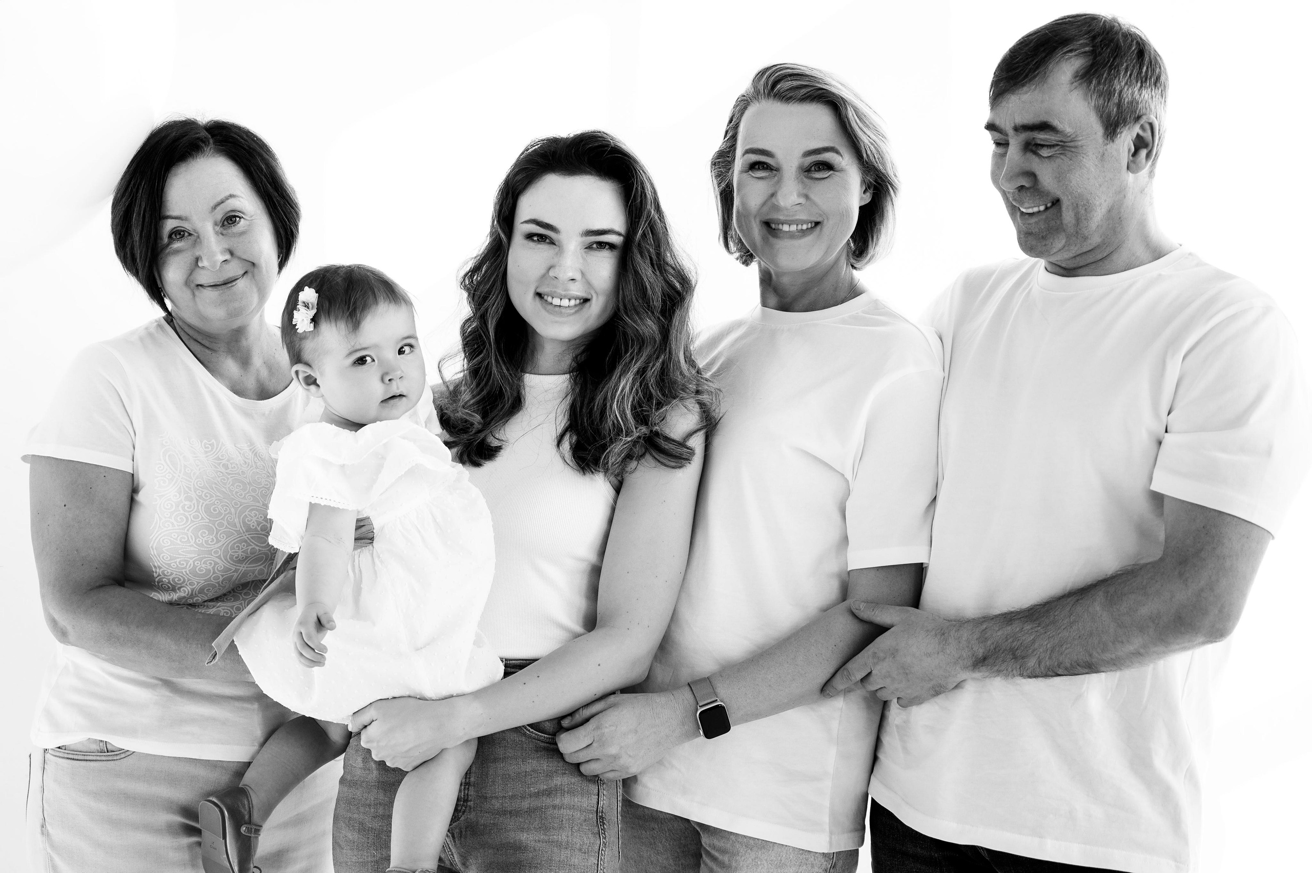 Ольга. Профессиональный фотограф беременности в СПБ. Стильные фотосессии беременности в стиле минимализм и классическая фотография