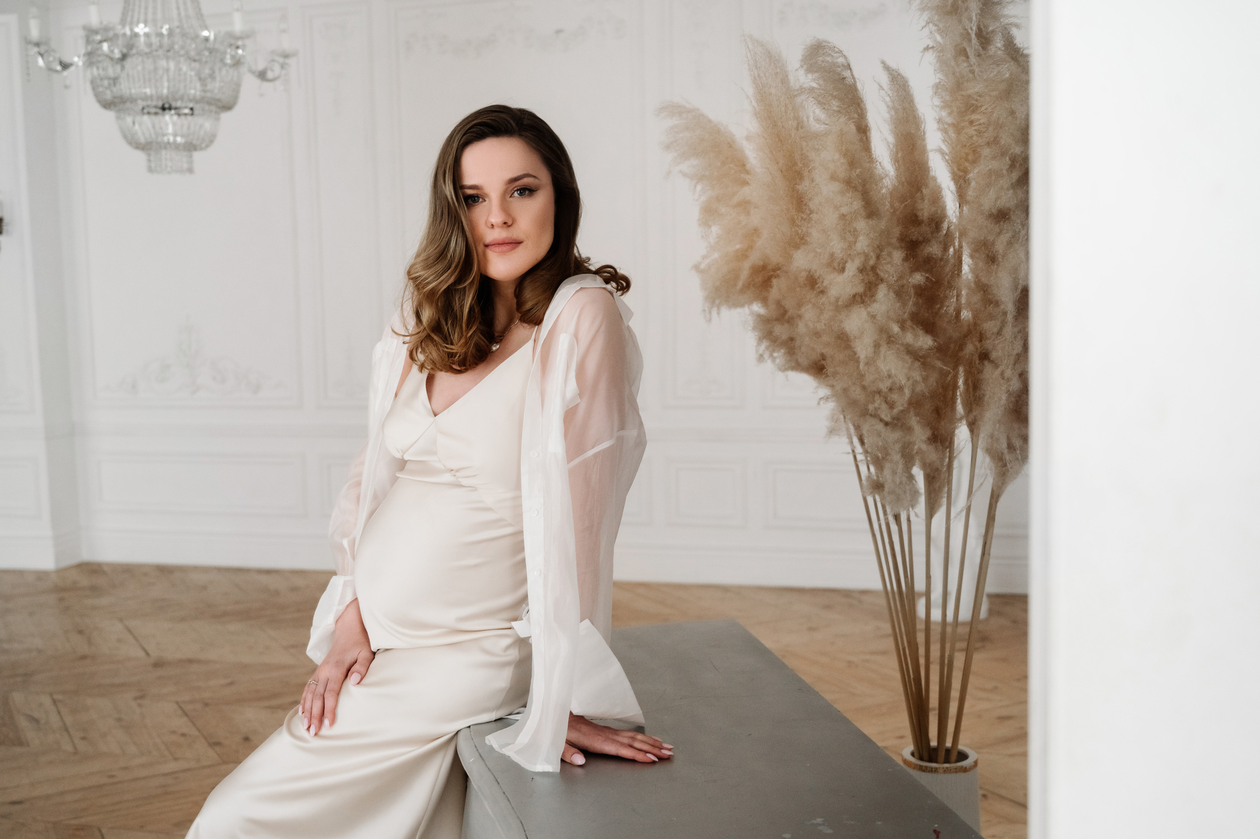 Татьяна. Профессиональный фотограф беременности в СПБ. Стильные фотосессии беременности в стиле минимализм и классическая фотография