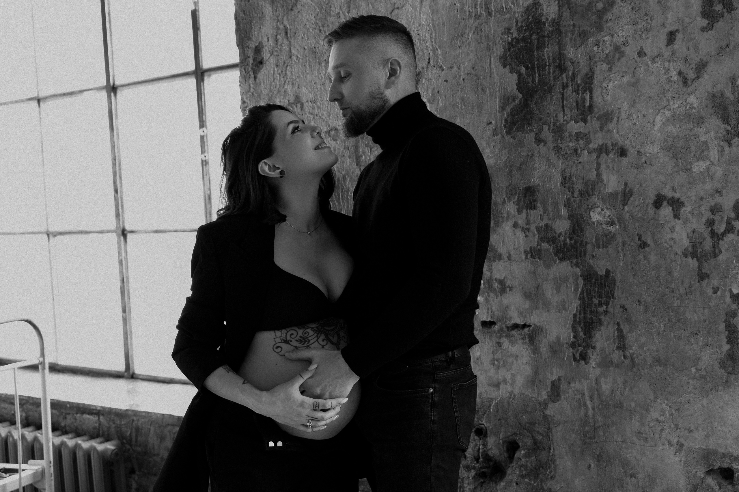 Алена. Профессиональный фотограф беременности в СПБ. Стильные фотосессии беременности в стиле минимализм и классическая фотография